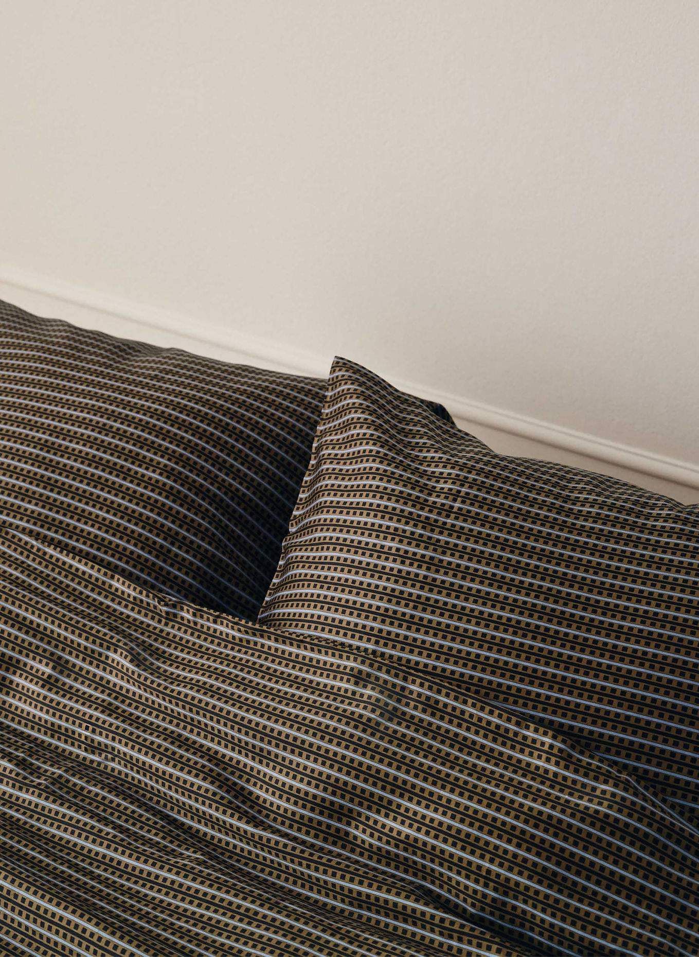 Marc O'Polo Linge de lit AREN: MARRON FONCÉ