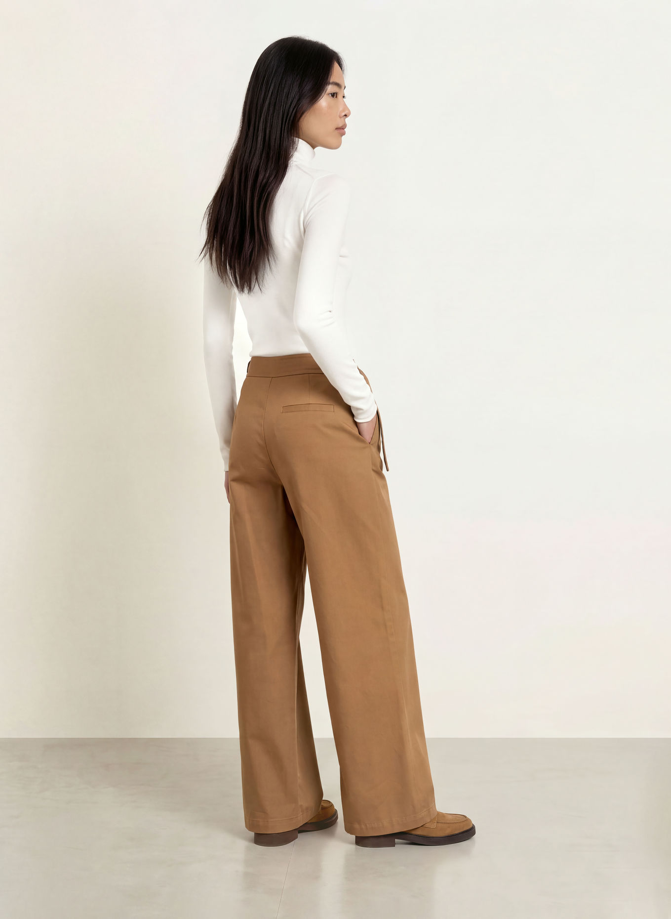 MAX & Co. AMA Turtleneck sweater: WHITE