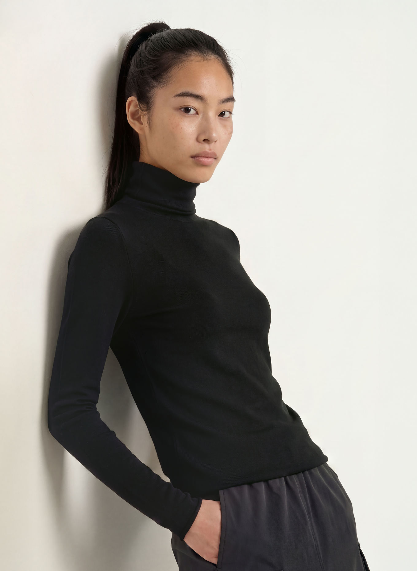 MAX & Co. AMA Turtleneck sweater: BLACK