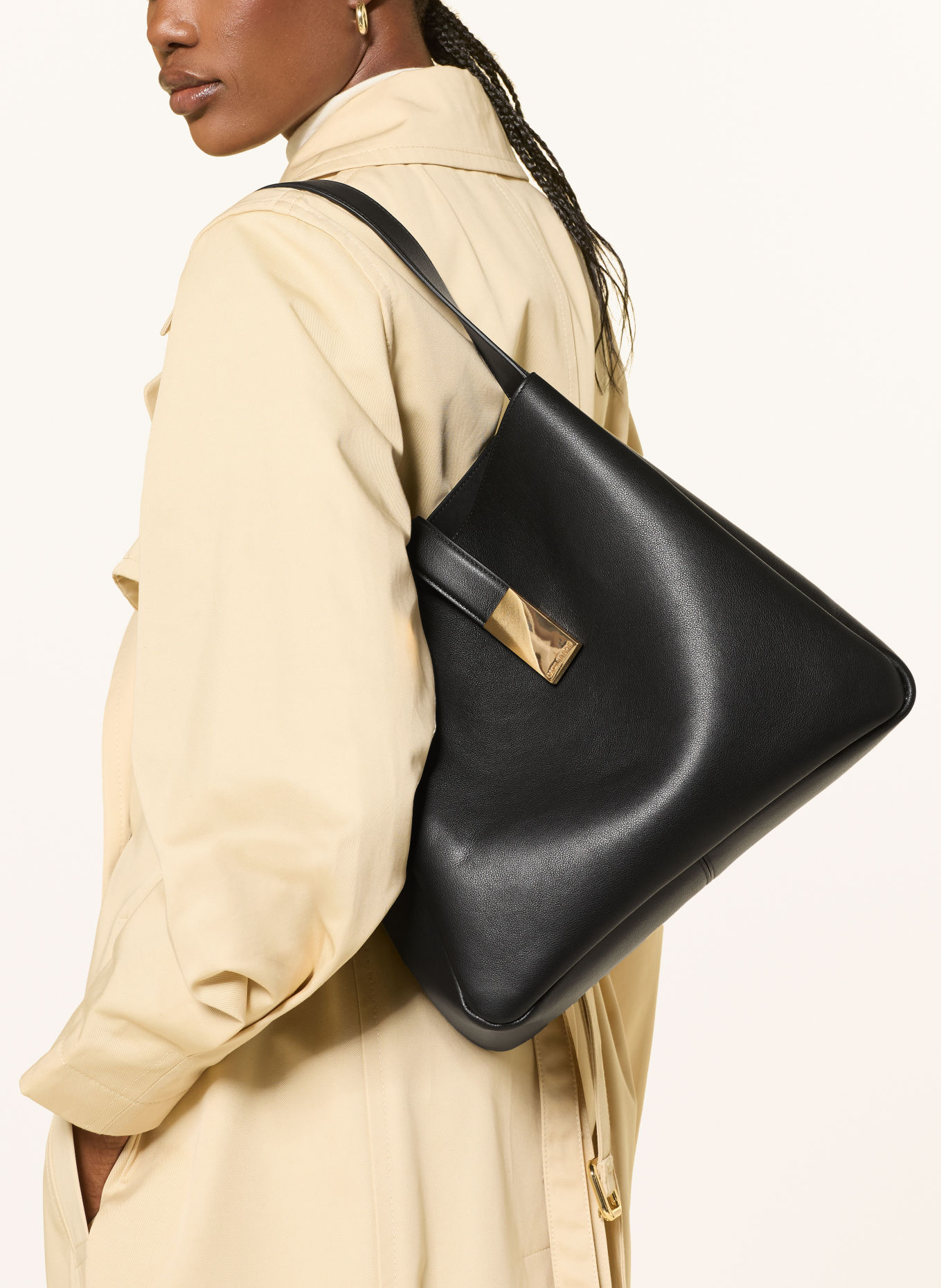 MOULIEBRE Beuteltasche TERESA LARGE: SCHWARZ / GOLD