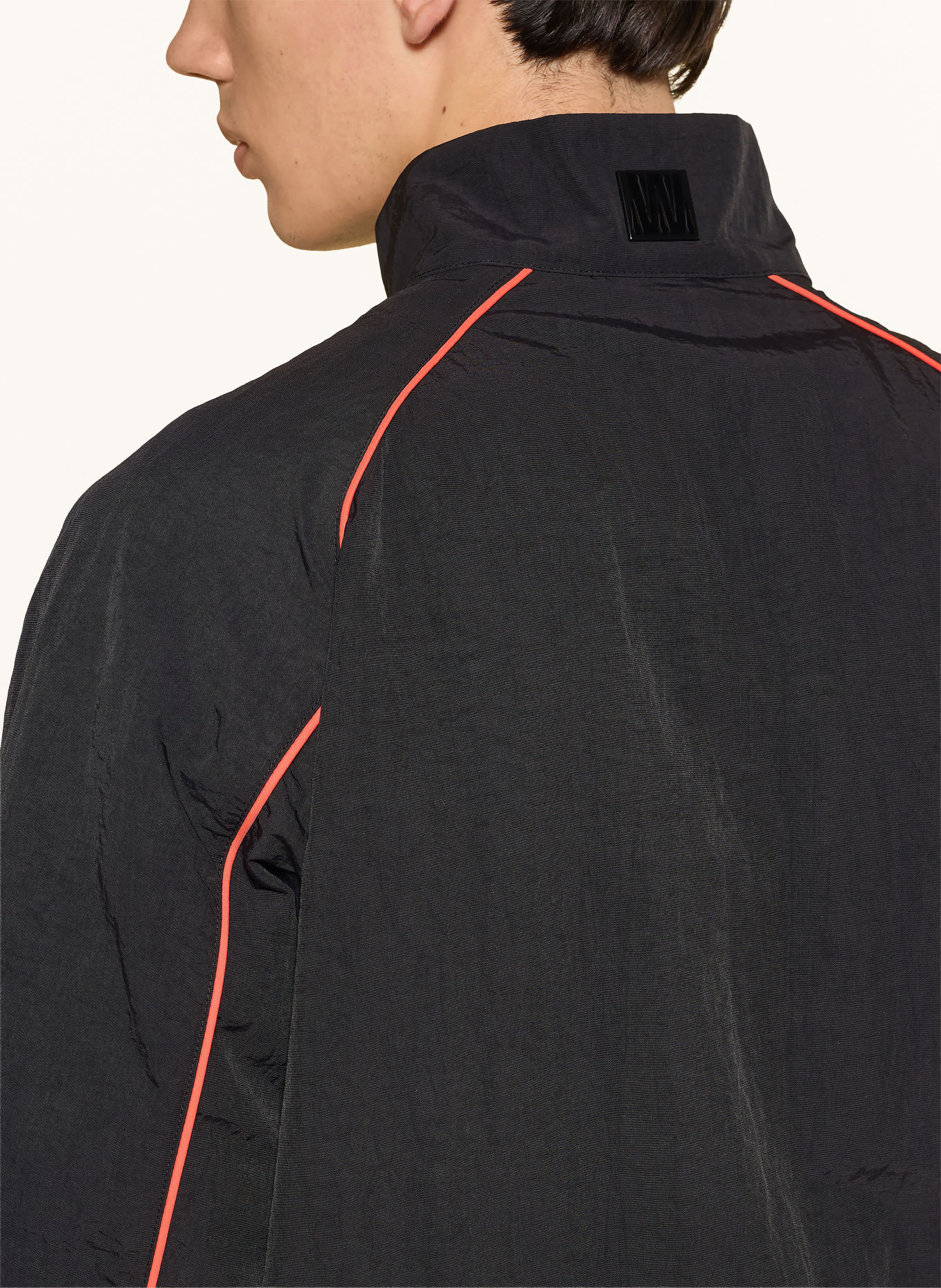 WRSTBHVR Blouson JALE: ZWART / NEONORANJE