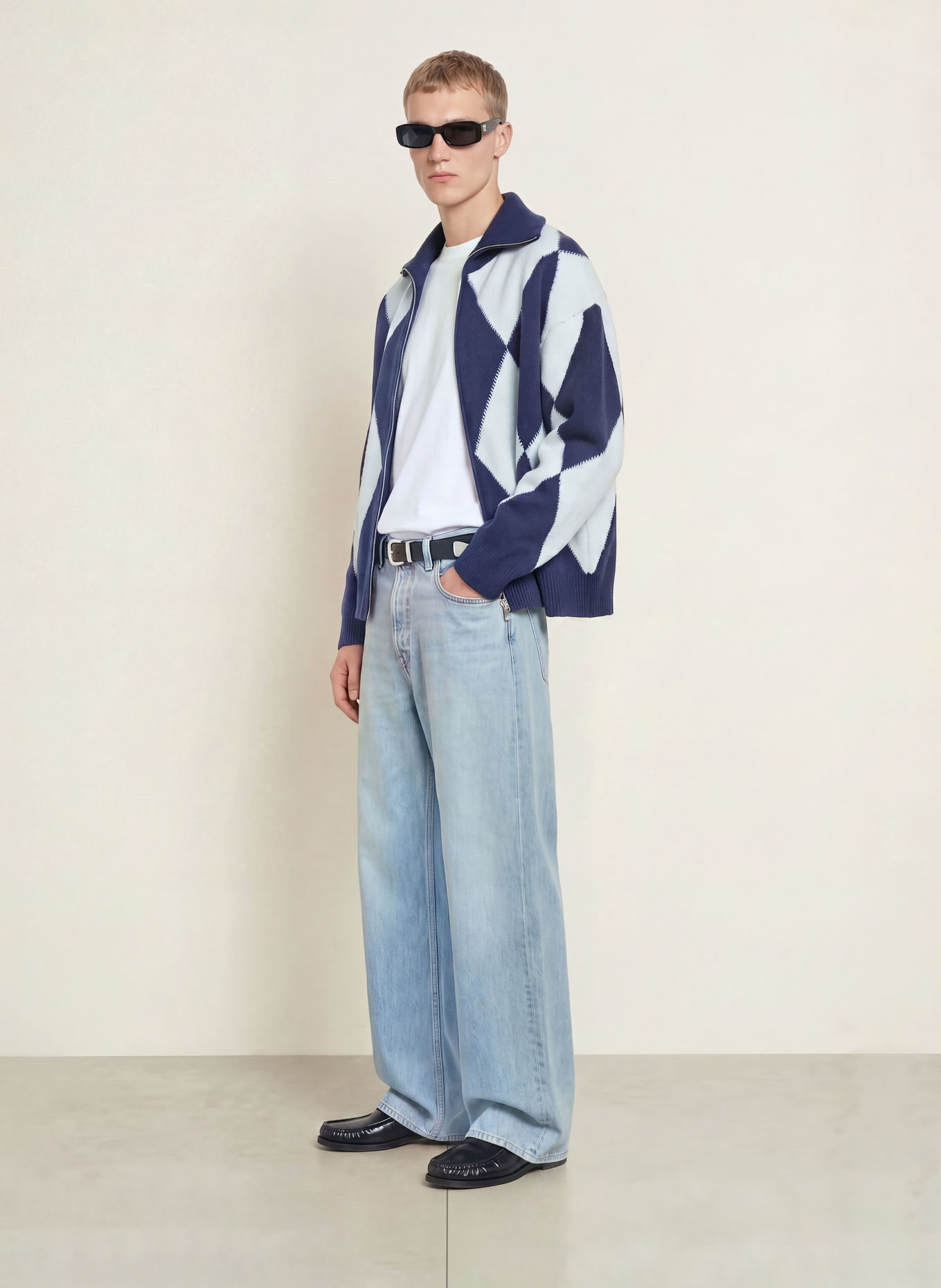 WRSTBHVR Vest YAMAN: DONKERBLAUW / WIT