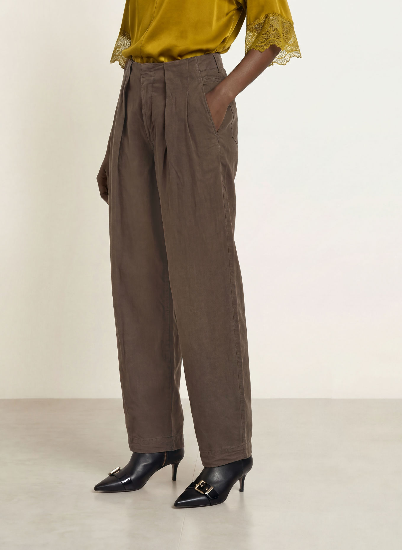 ALLSAINTS Hose mit Leinen: DUNKELBRAUN