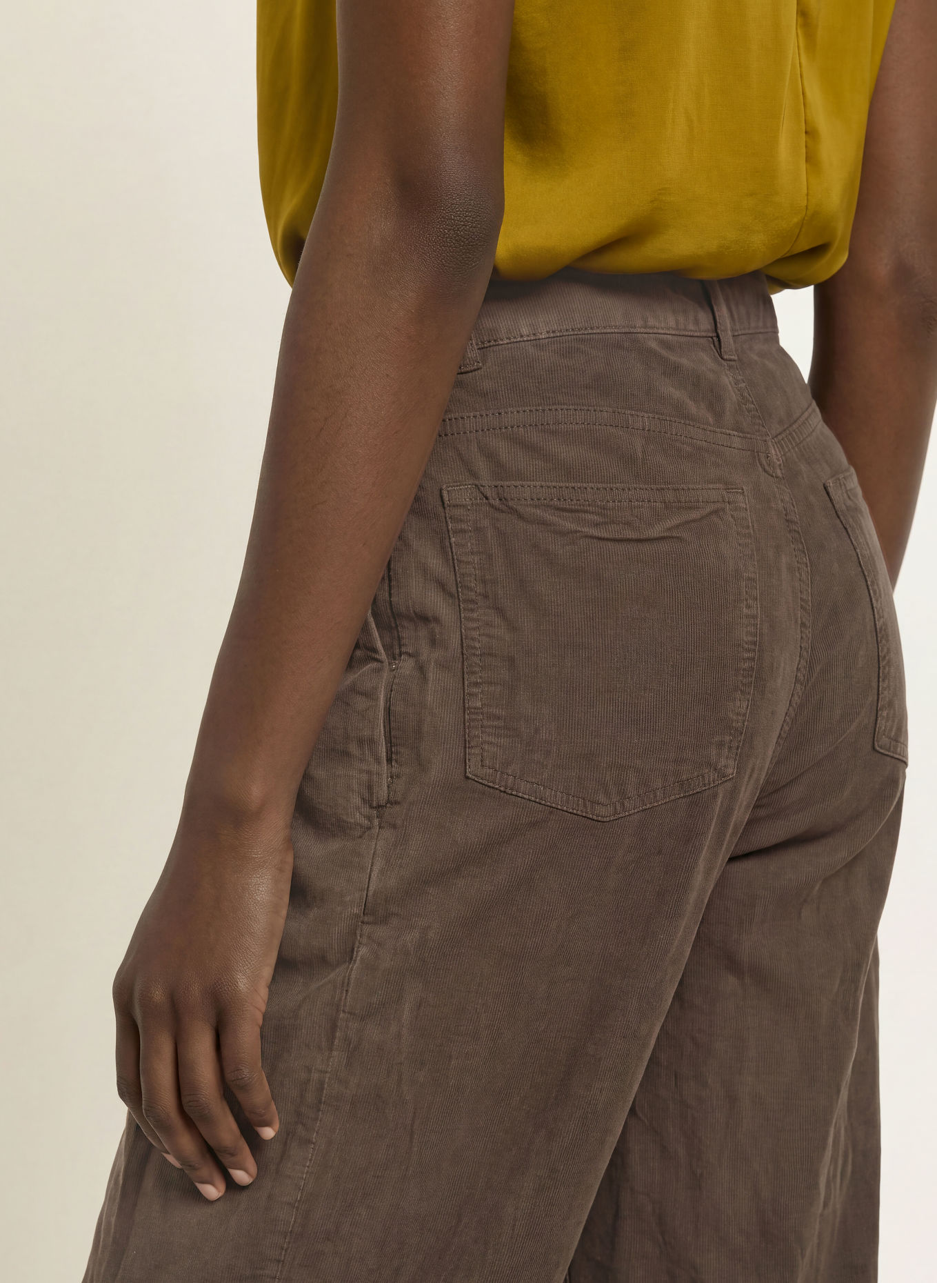 ALLSAINTS Hose mit Leinen: DUNKELBRAUN