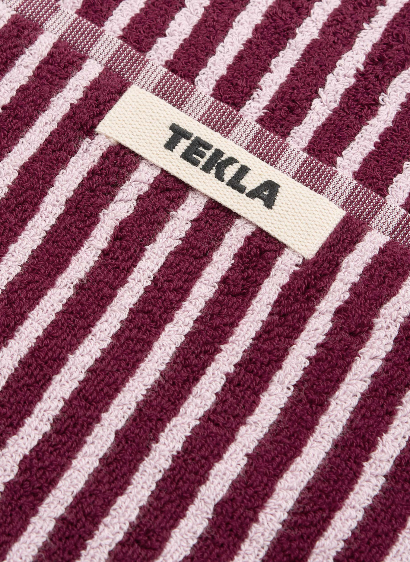 TEKLA Hand towel: DARK RED / LIGHT PINK