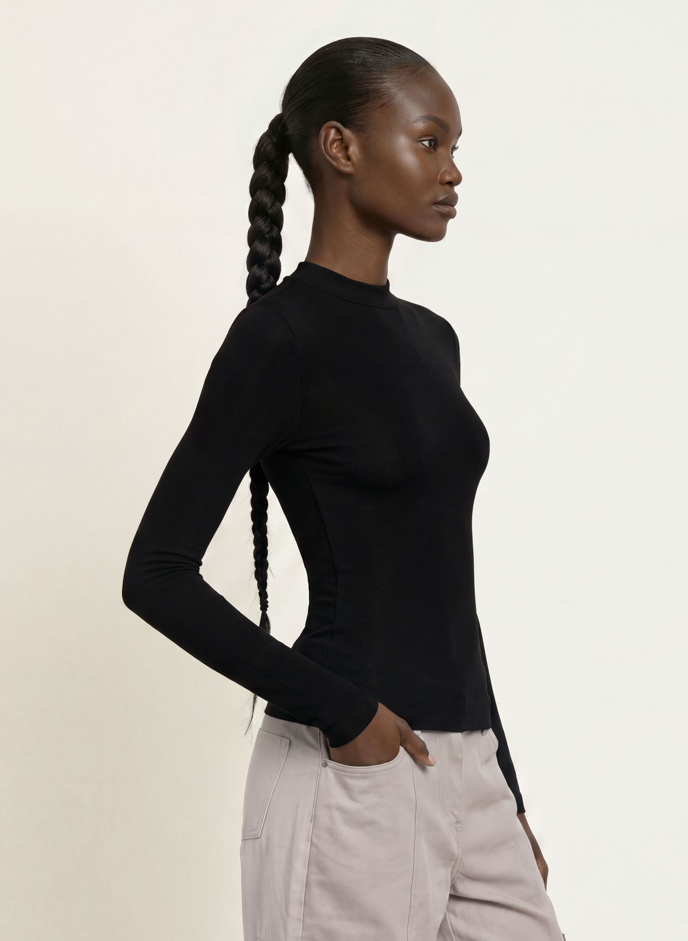 WRSTBHVR Longsleeve AMBER V2: ZWART
