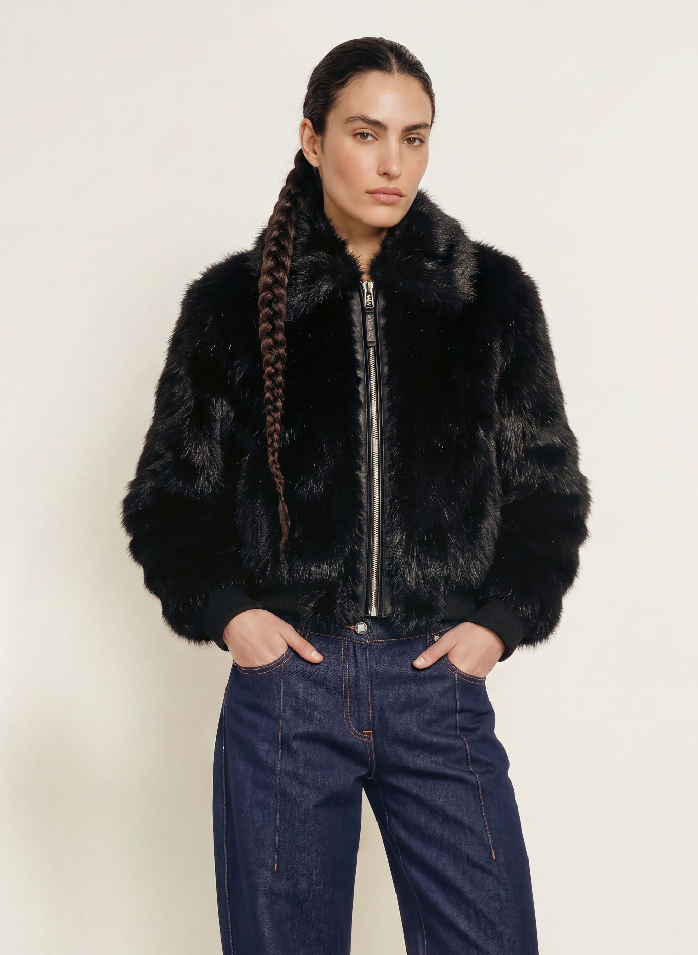 WRSTBHVR Veste en fausse fourrure GELIJA: NOIR