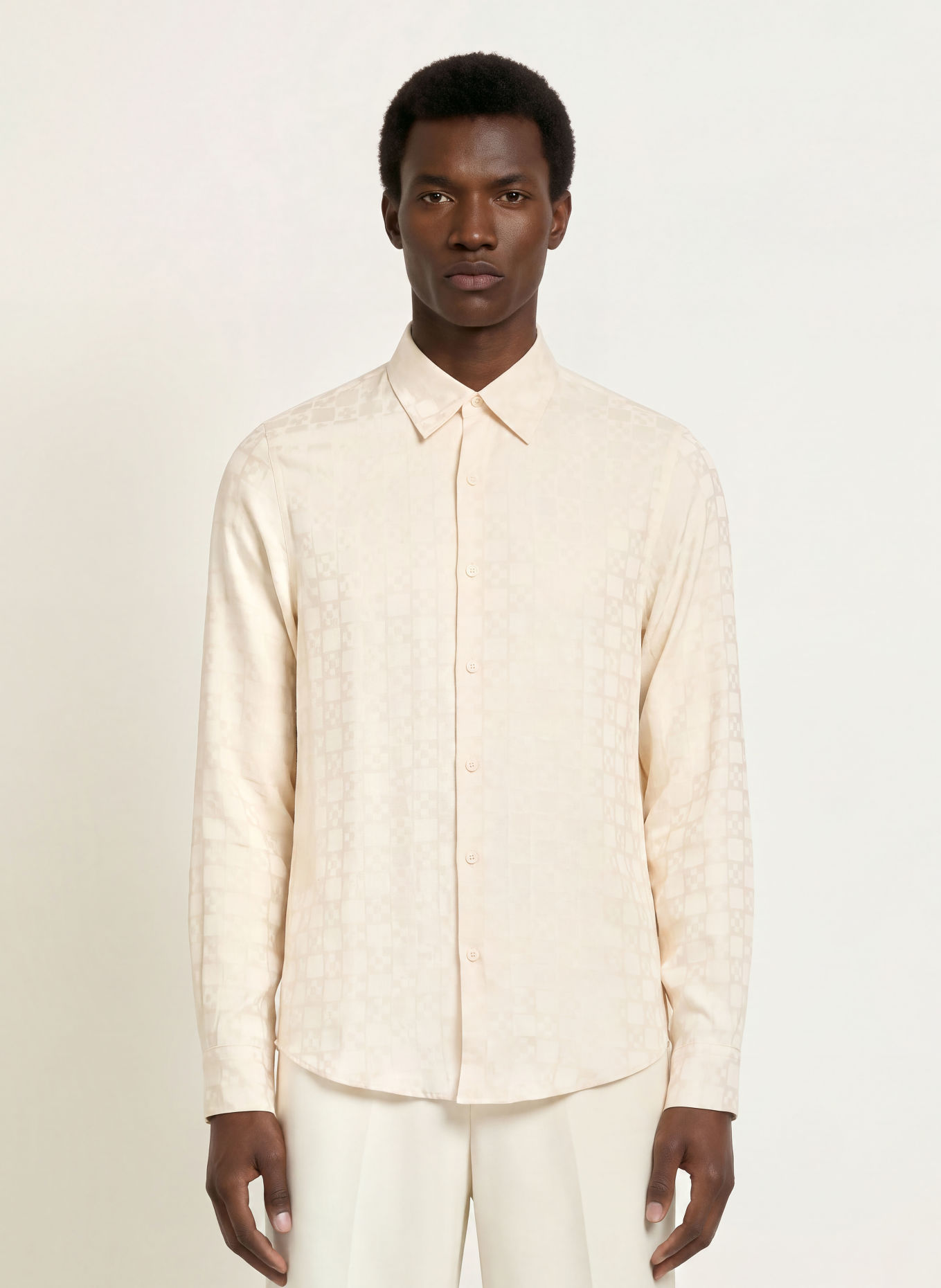 SANDRO Koszula satynowa o kroju Extra Slim Fit: ECRU