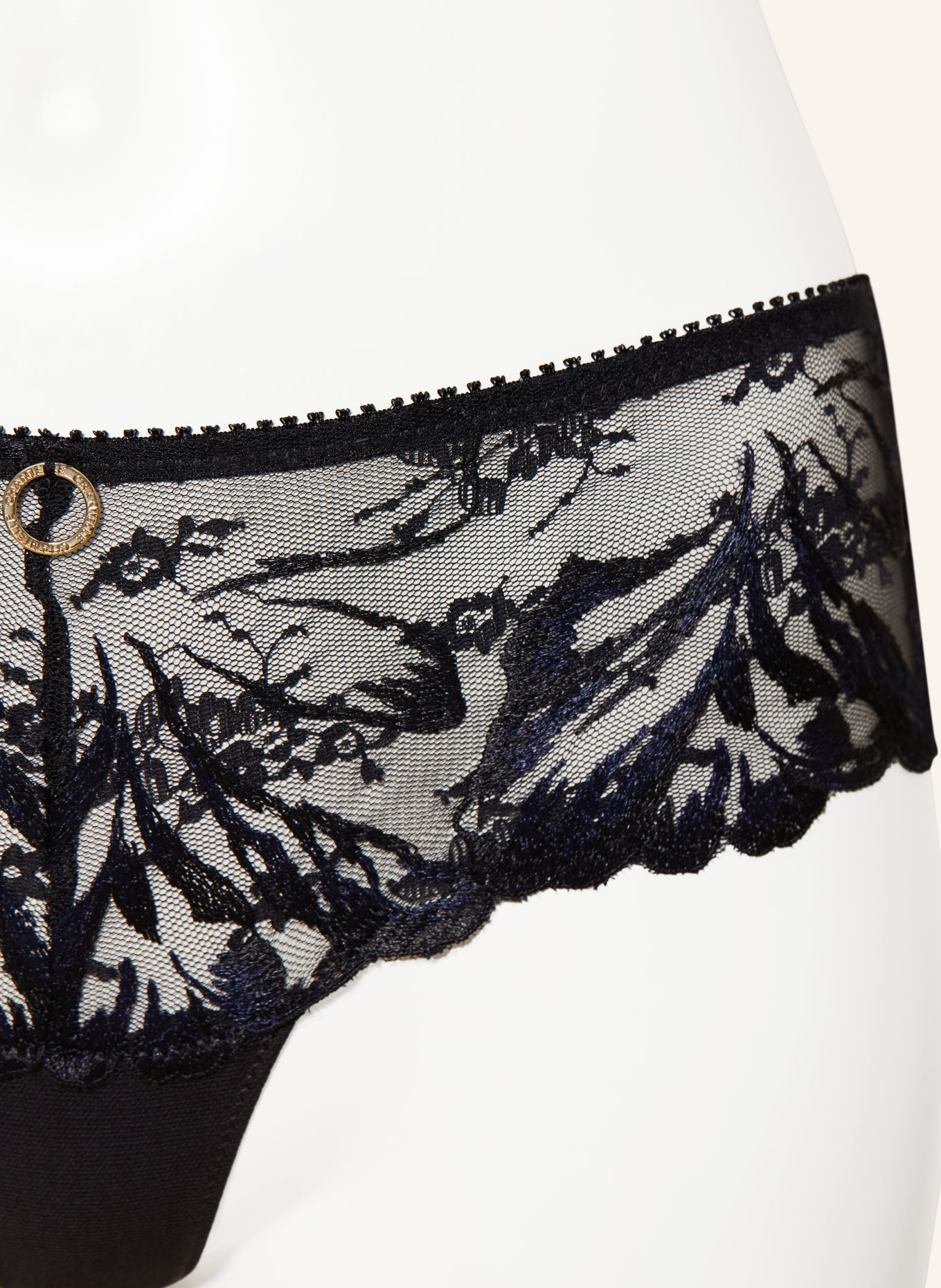 CHANTELLE Panty ILLUSION met uitsnijding: E62 CREPUSCULAR BLACK