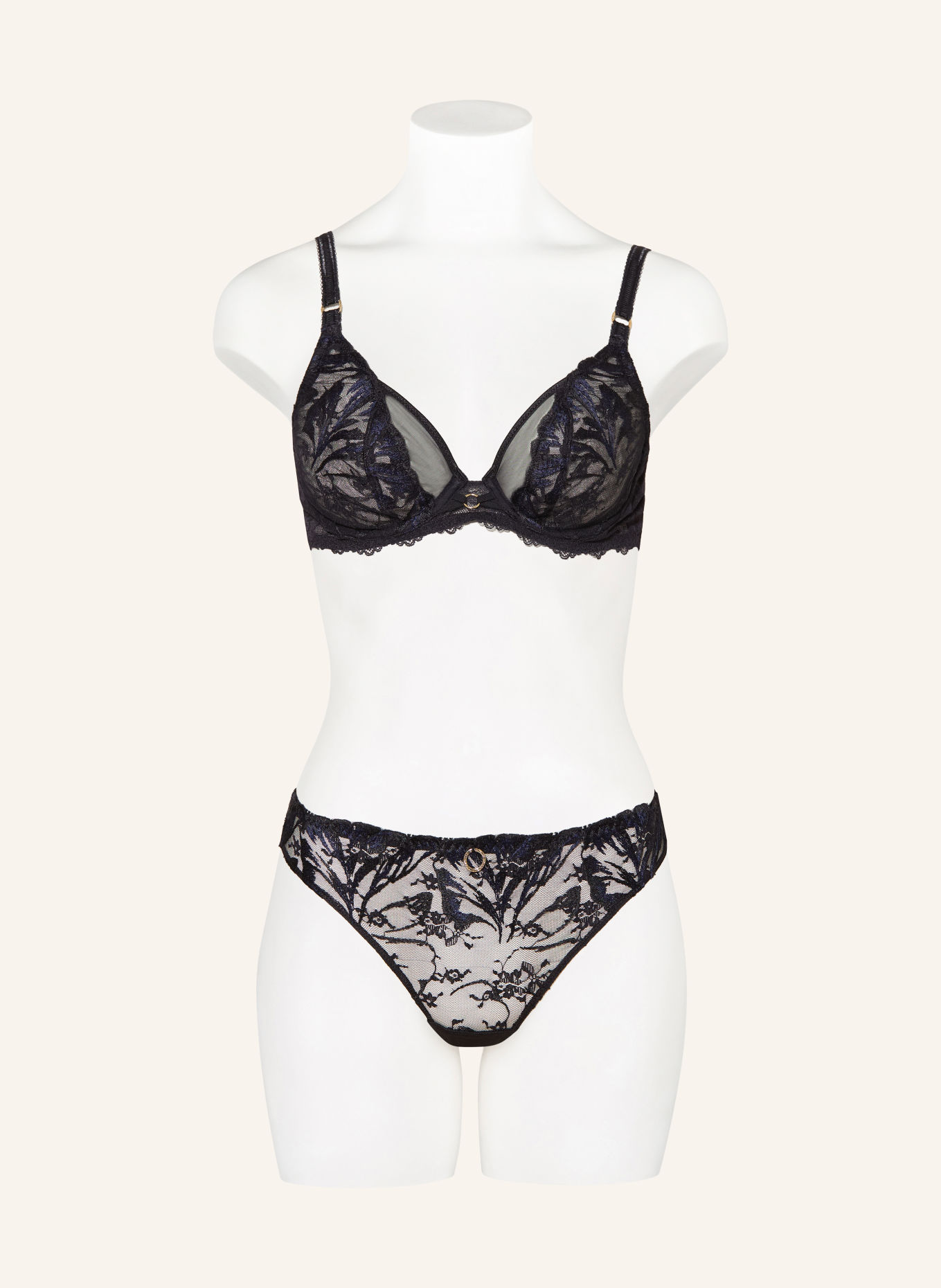 CHANTELLE String ILLUSION met uitsnijding: E62 CREPUSCULAR BLACK