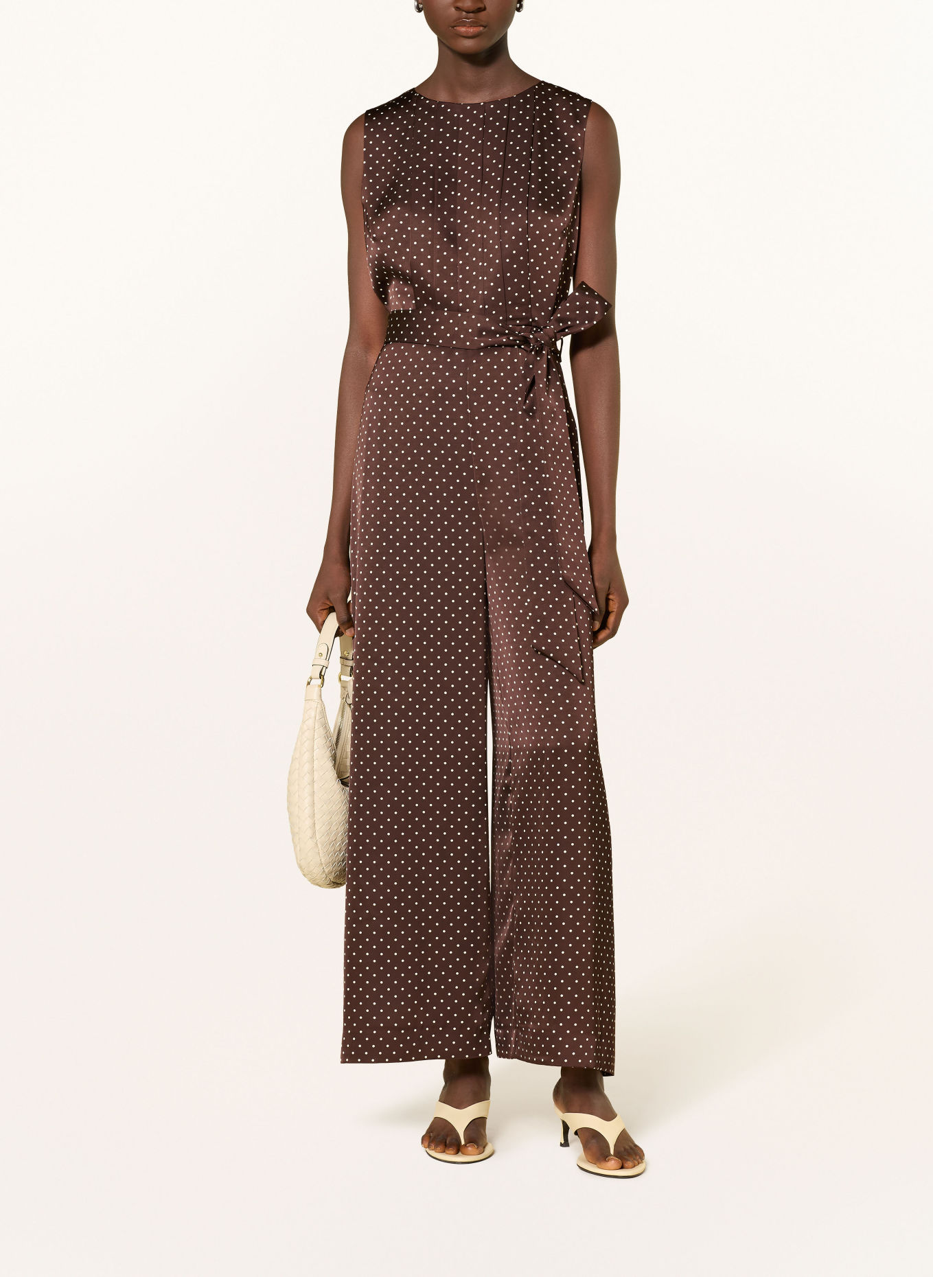 Phase Eight Combinaison JANINE en satin: MARRON FONCÉ / BLANC