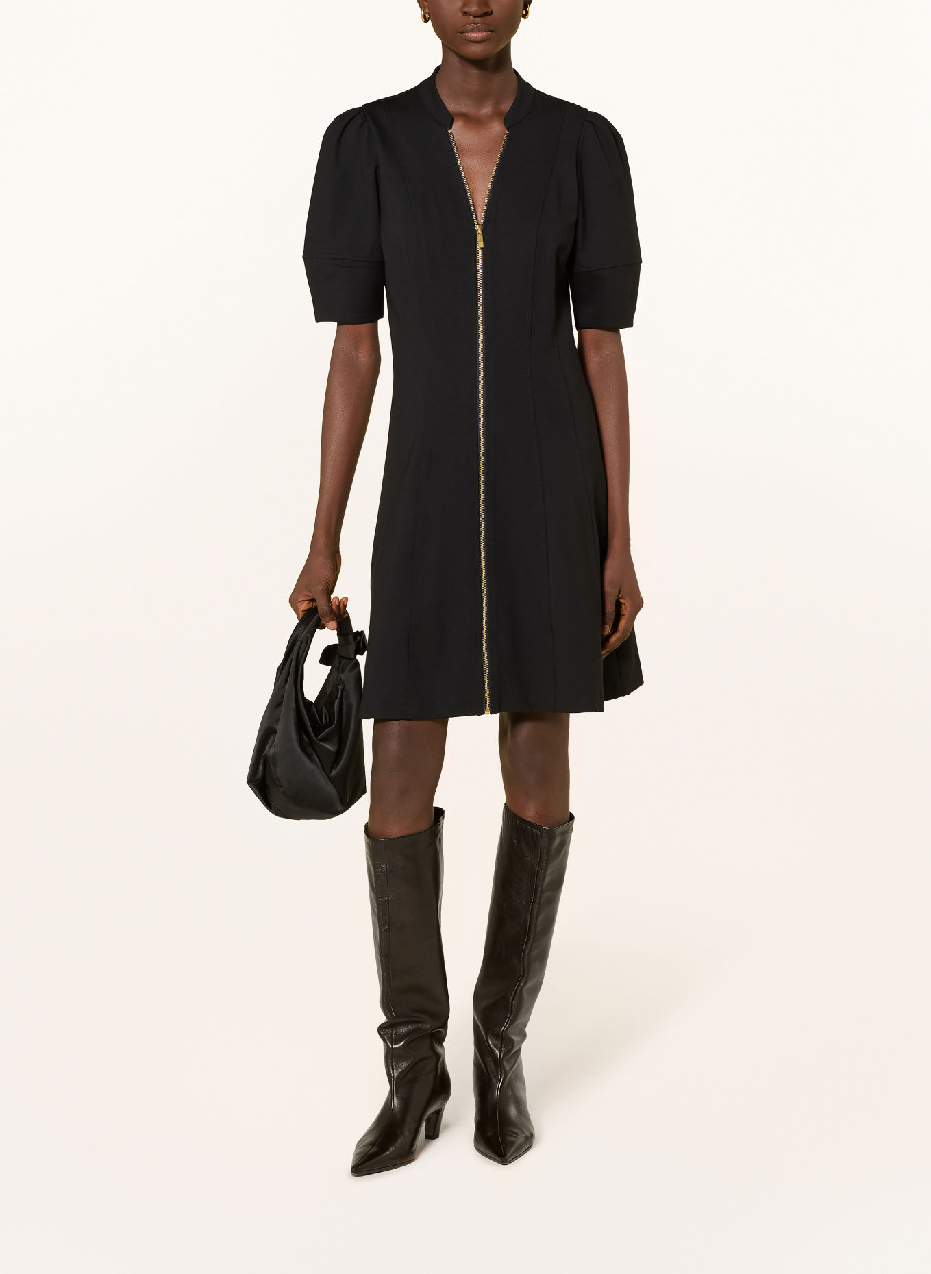 Phase Eight Jurk ALIMA: ZWART