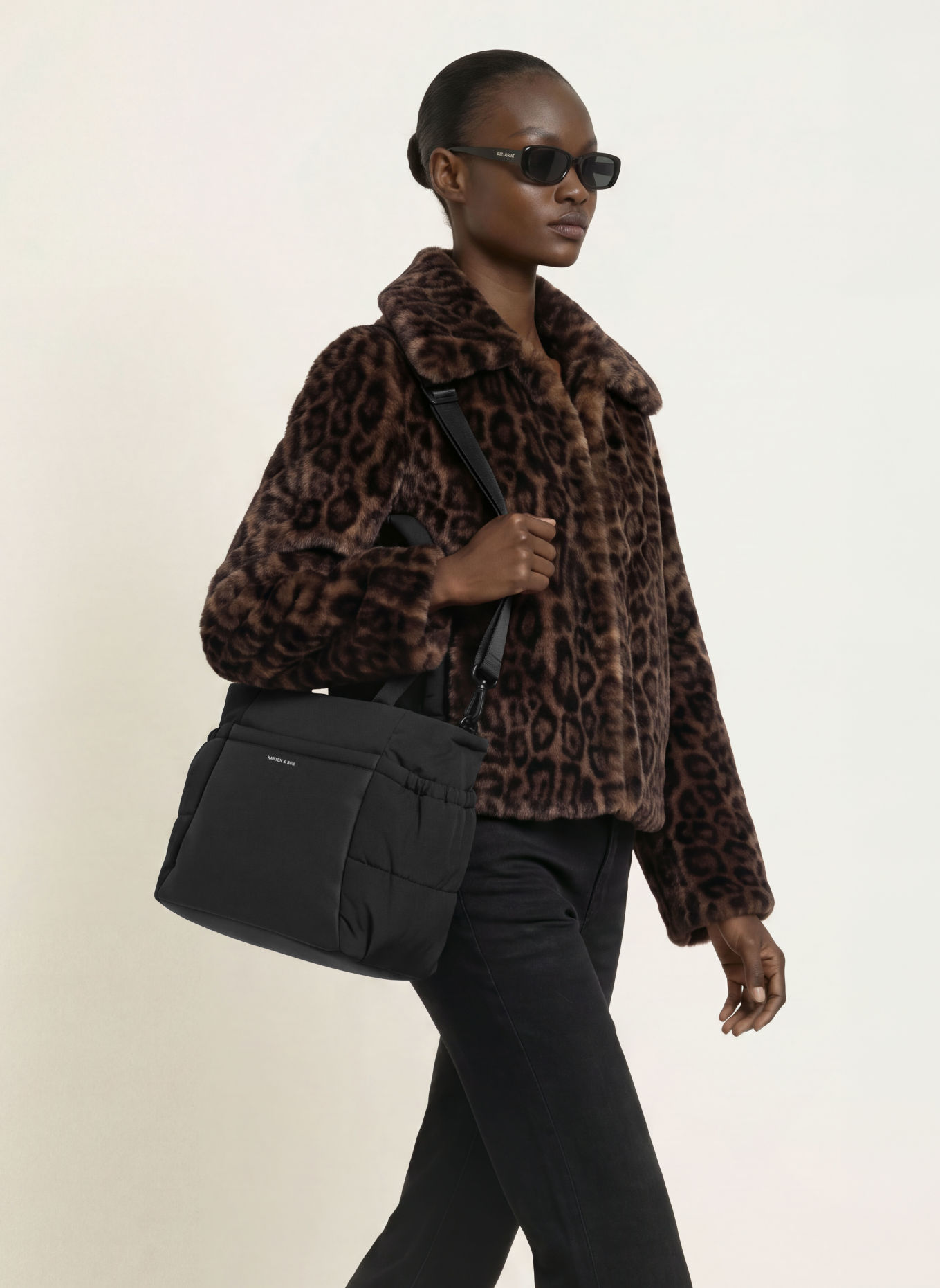 KAPTEN & SON Shopper HELLVI CLOUD MEDIUM: SCHWARZ
