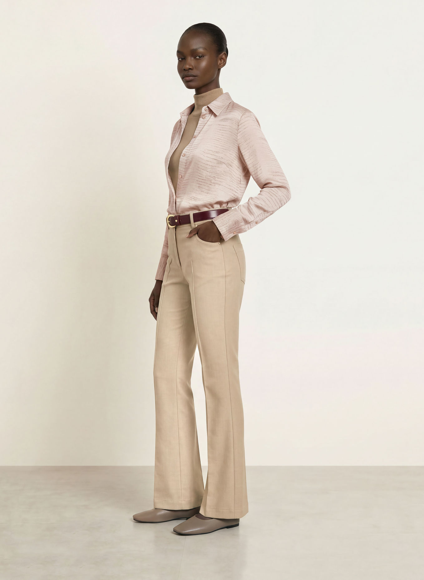 REISS Bootcut broek SOFIA: 03 NEUTRAL