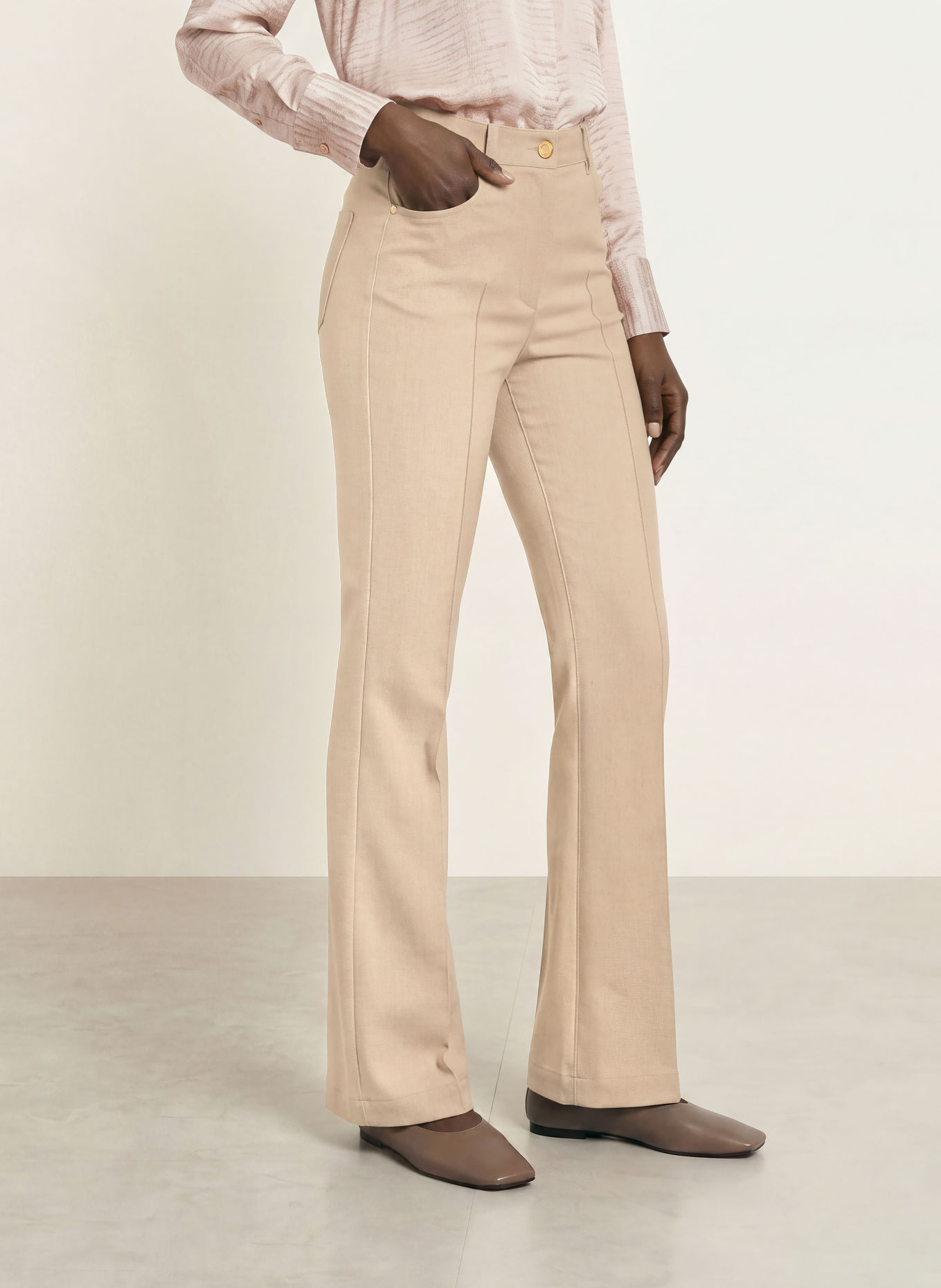 REISS Bootcut broek SOFIA: 03 NEUTRAL