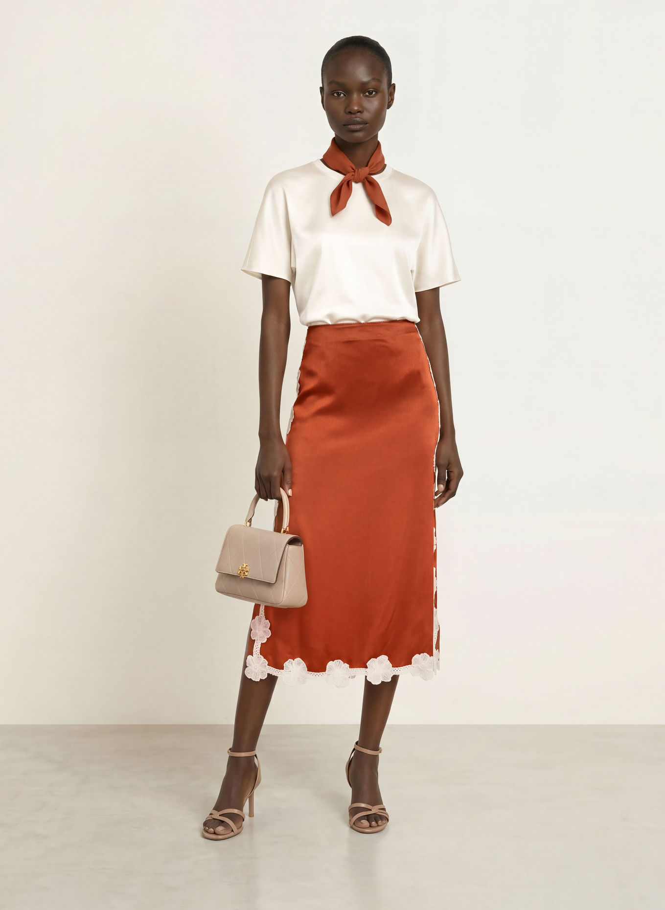 REISS Satijnen rok DOA met kant: ROOD / WIT