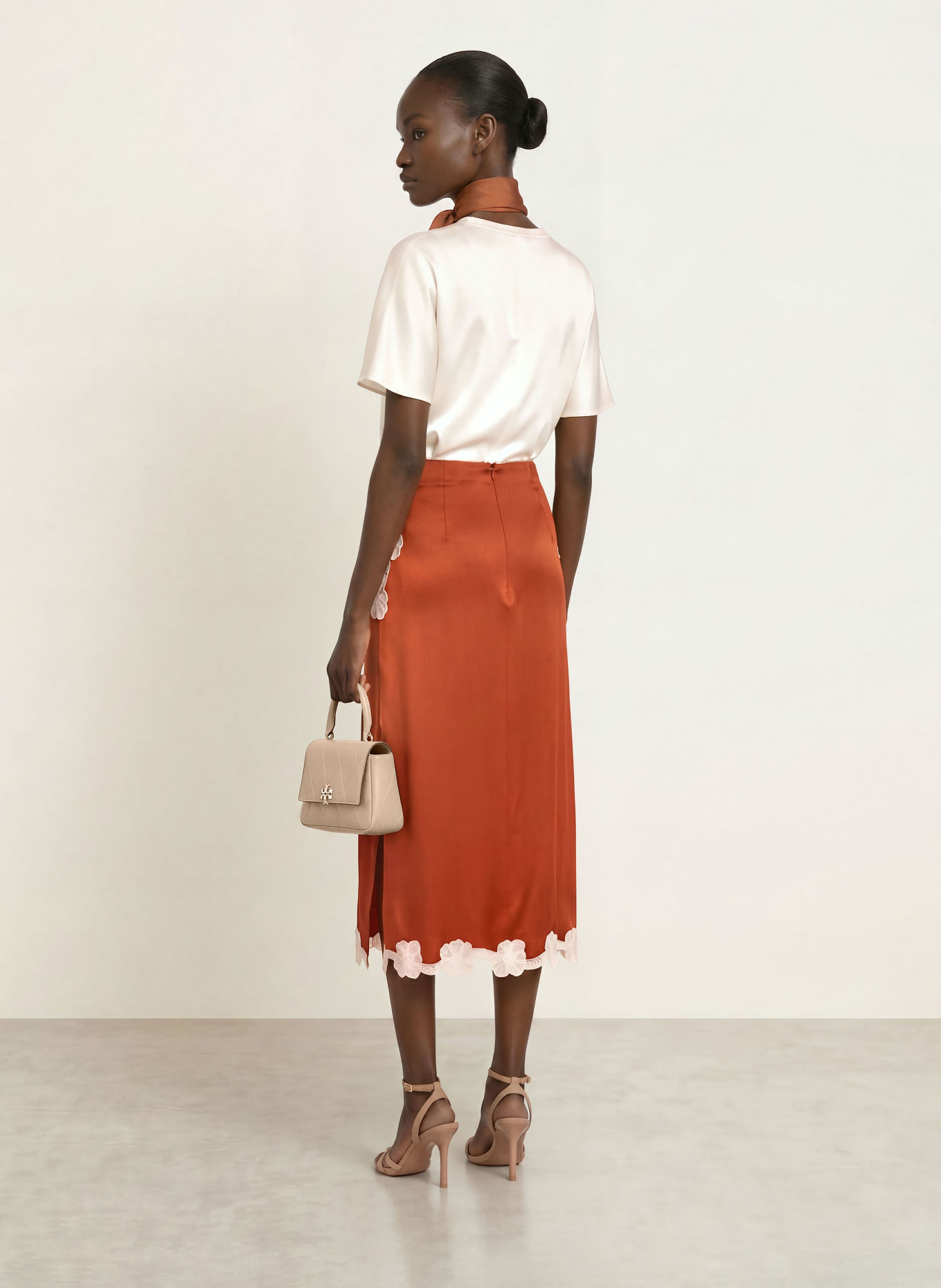 REISS Satijnen rok DOA met kant: ROOD / WIT
