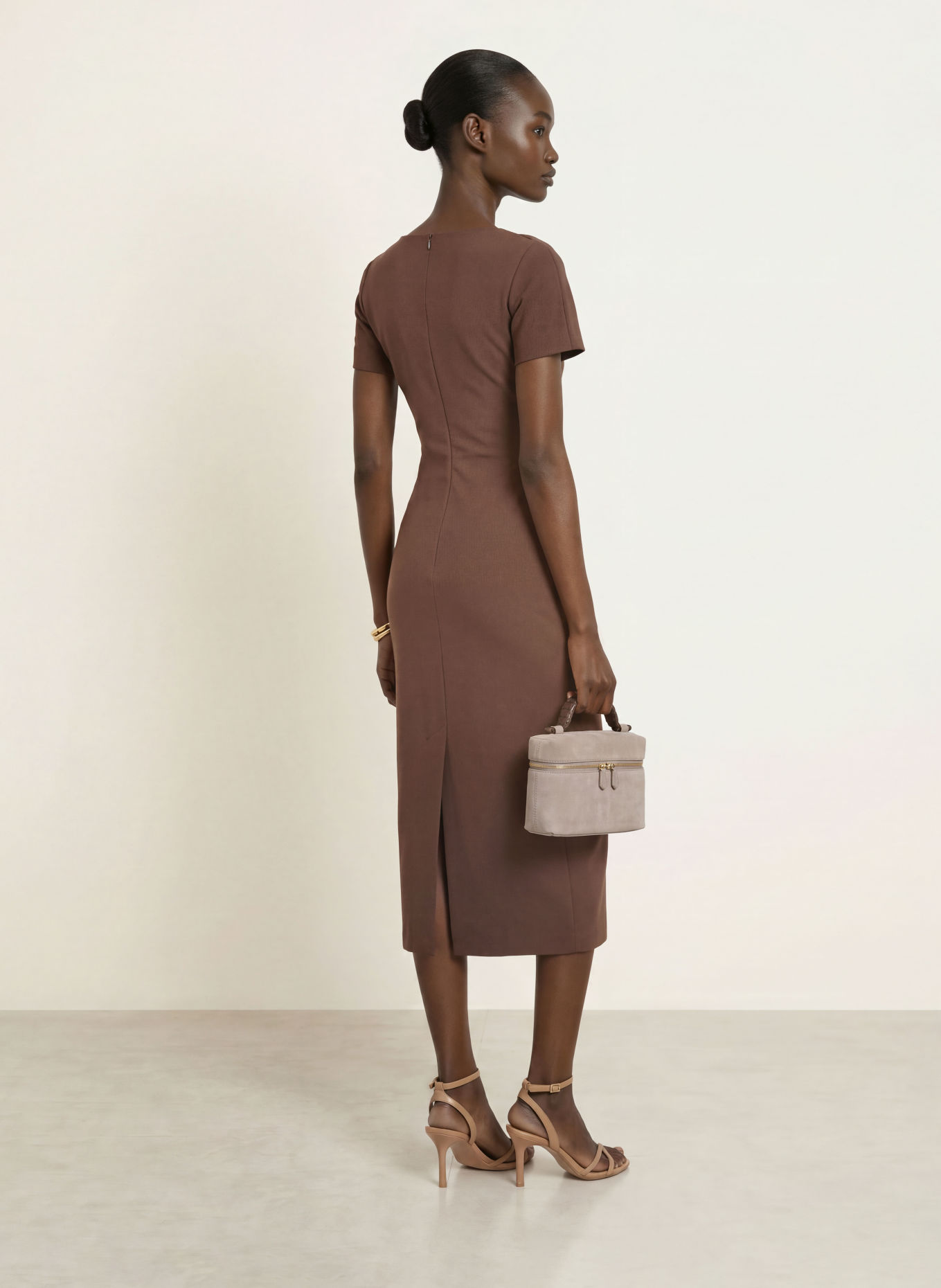 REISS HILARY-etui-jurk van jersey met volants: BRUIN