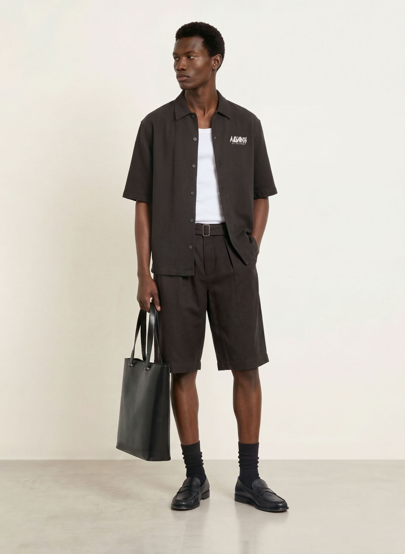 ALLSAINTS Kortärmad skjorta SYNTH Oversized Fit: SVART / VIT