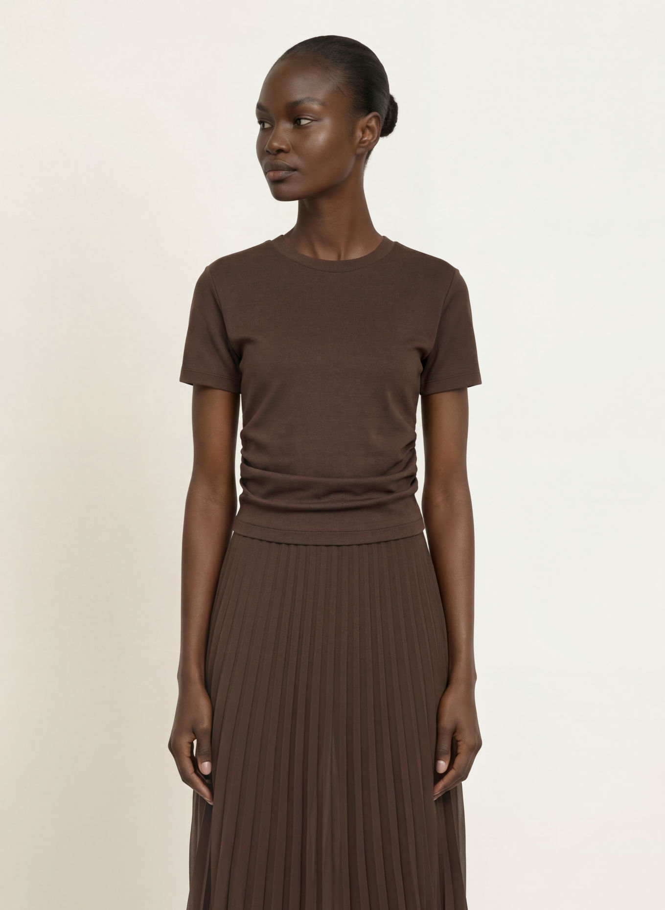 CLAUDIE PIERLOT Kleid im Materialmix mit Plissees: DUNKELBRAUN