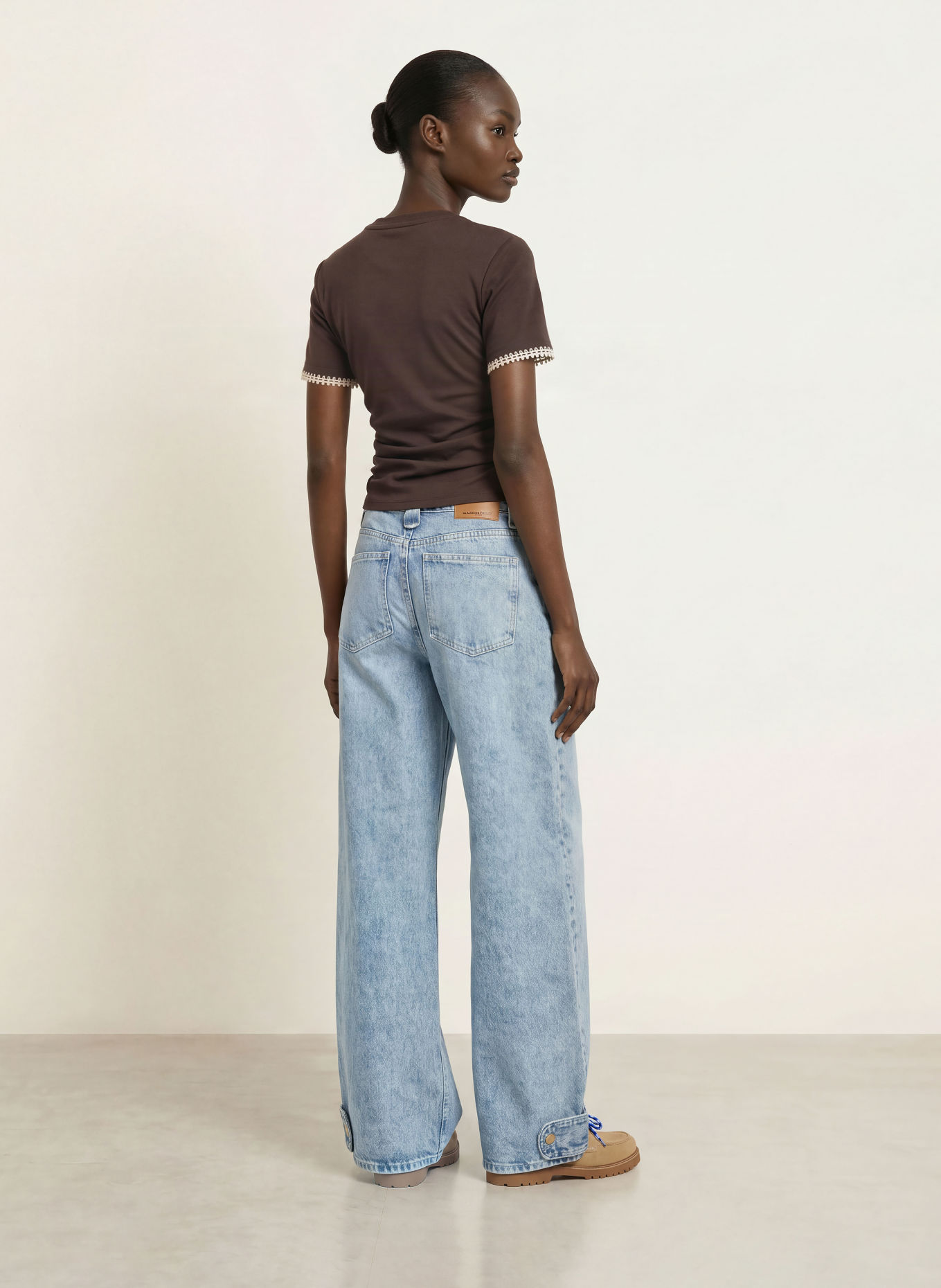 CLAUDIE PIERLOT T-Shirt: DUNKELBRAUN / CREME
