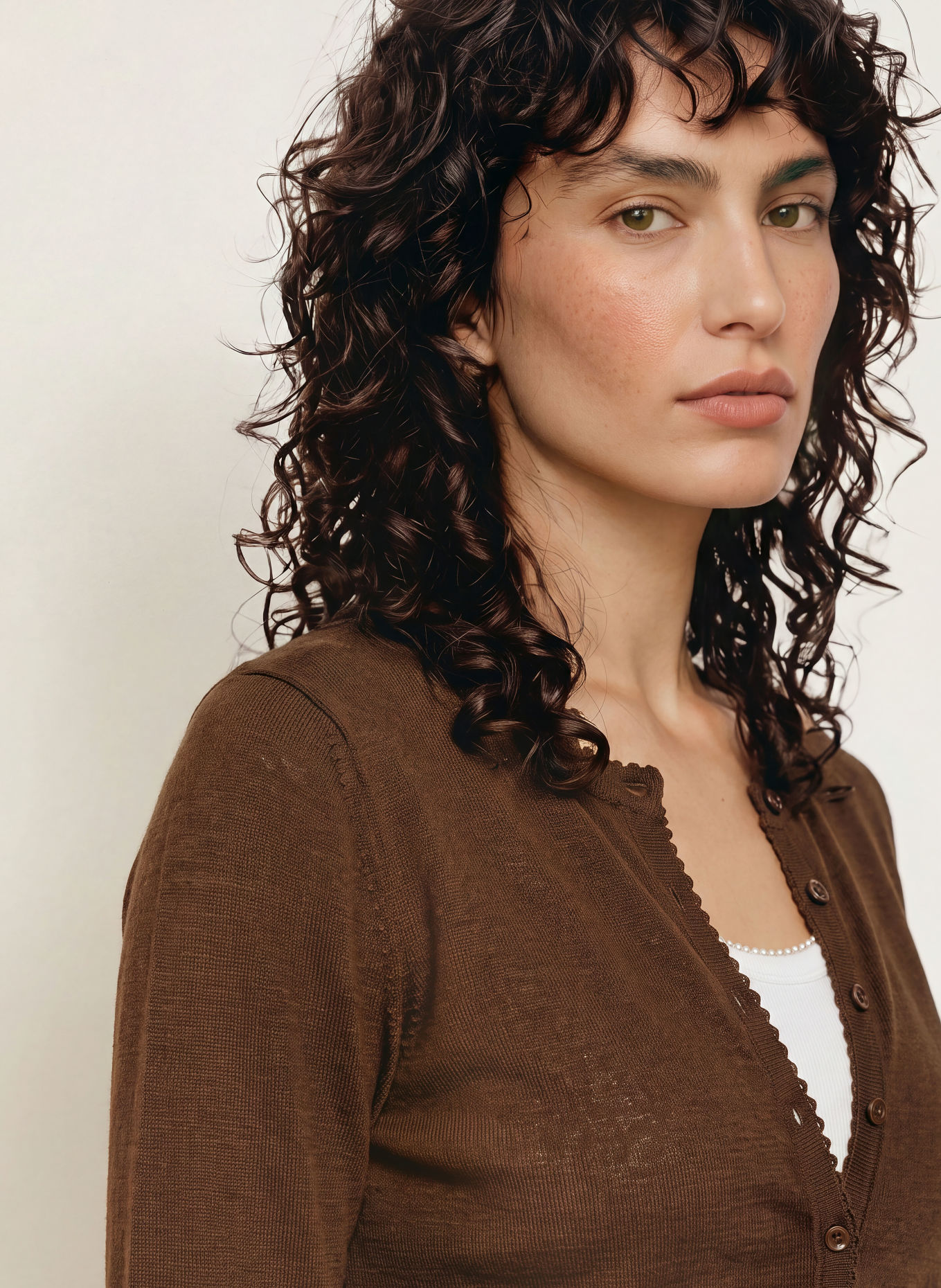 SANDRO Strickjacke: DUNKELBRAUN