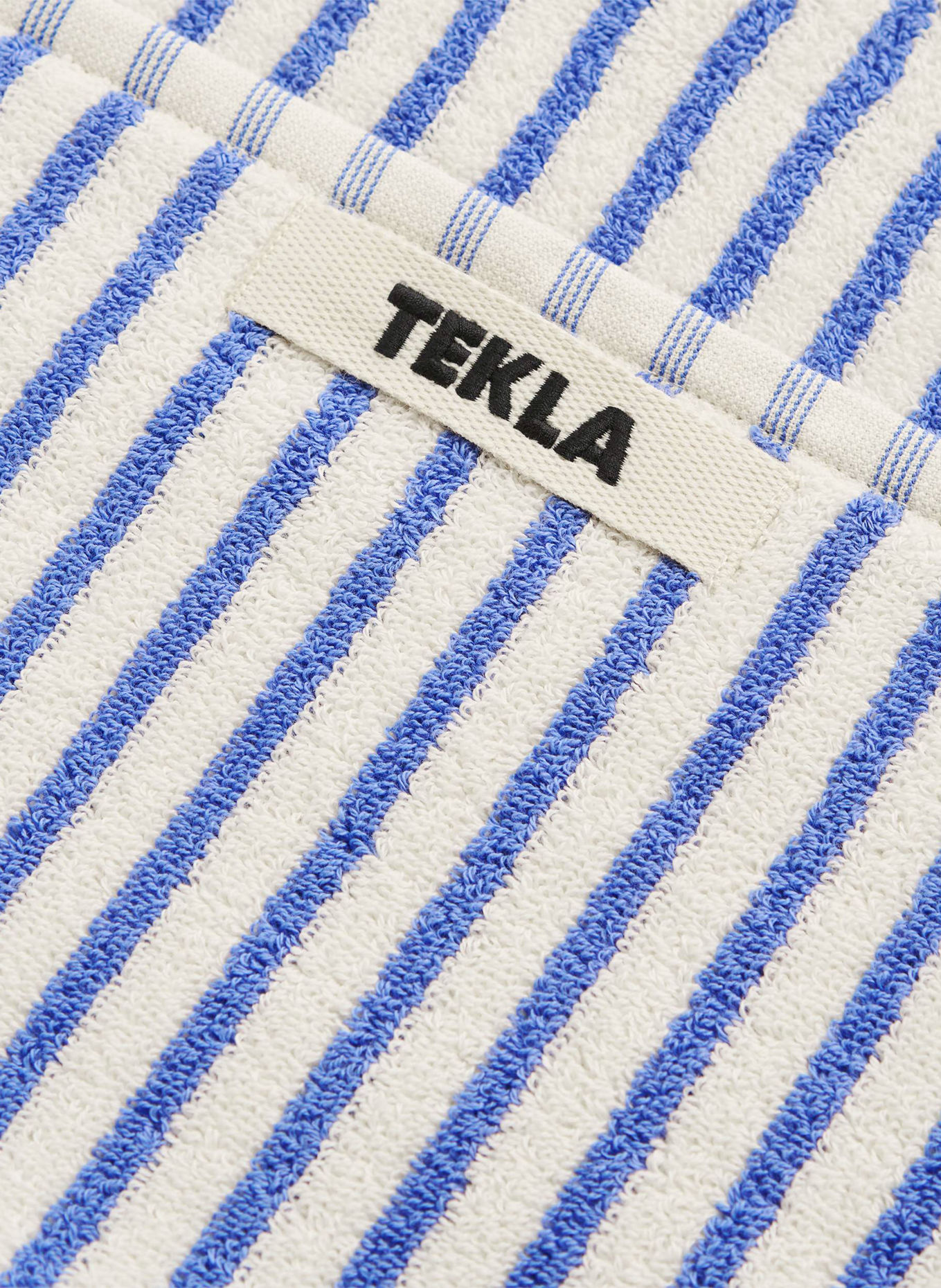 TEKLA Hand towel: LIGHT BLUE / WHITE