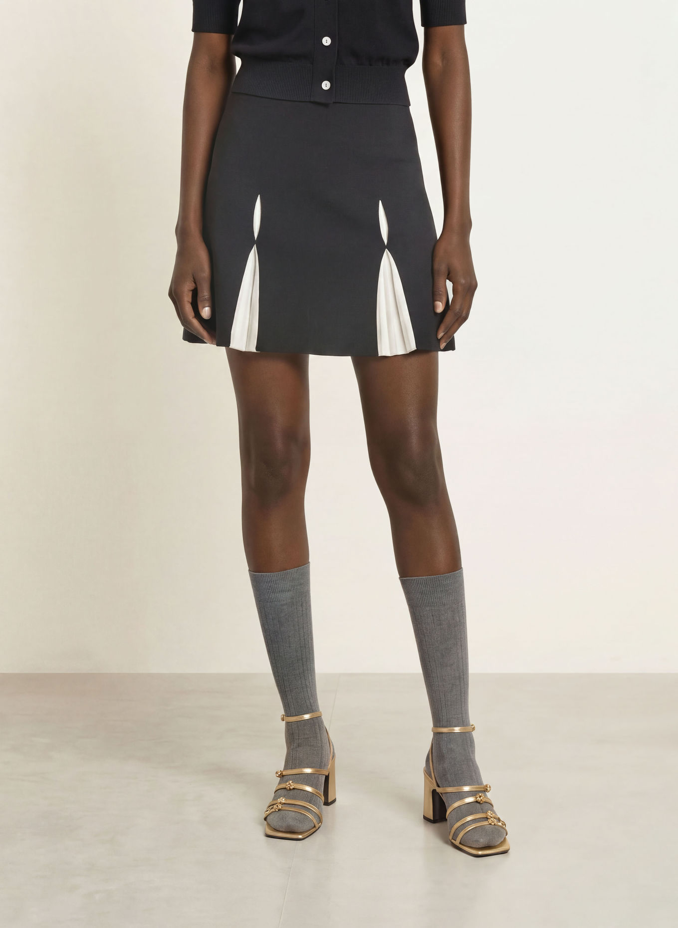 CLAUDIE PIERLOT Strickrock: SCHWARZ / WEISS