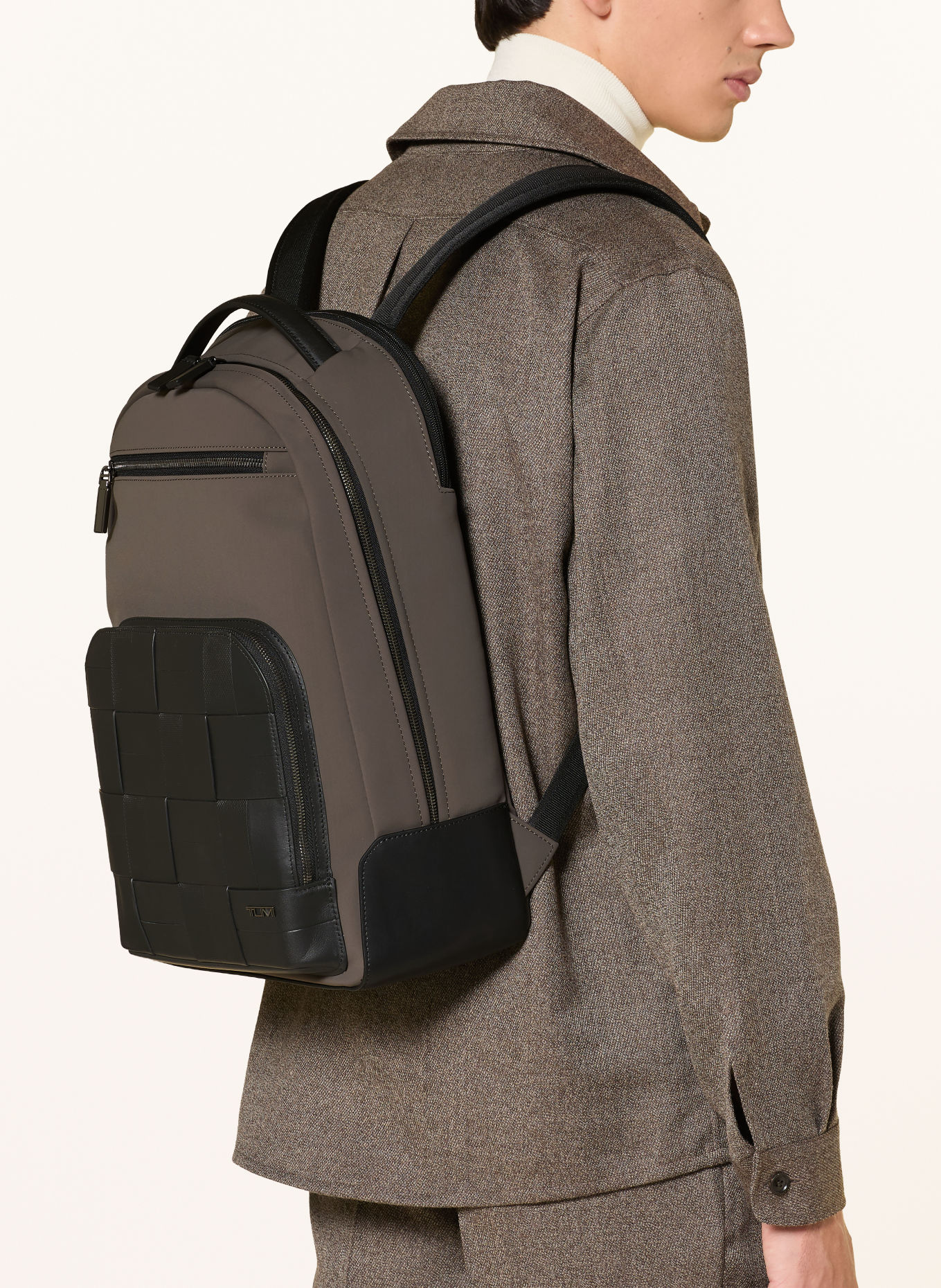 TUMI Sac à dos HARRISON WARREN avec compartiment pour ordinateur portable: TAUPE / NOIR