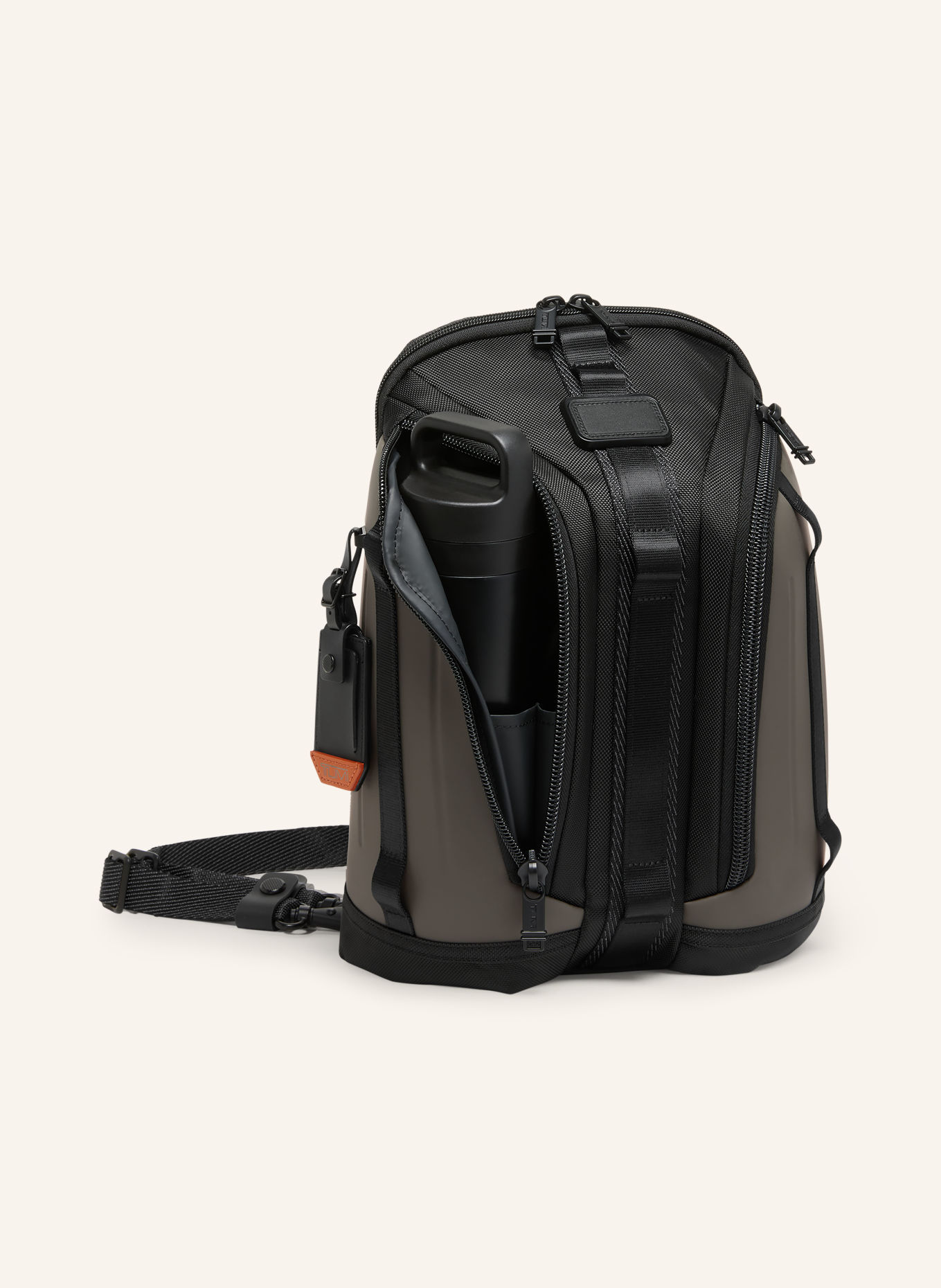 TUMI ALPHA BRAVO Rucksack KNIGHT SLING: BRAUN / SCHWARZ