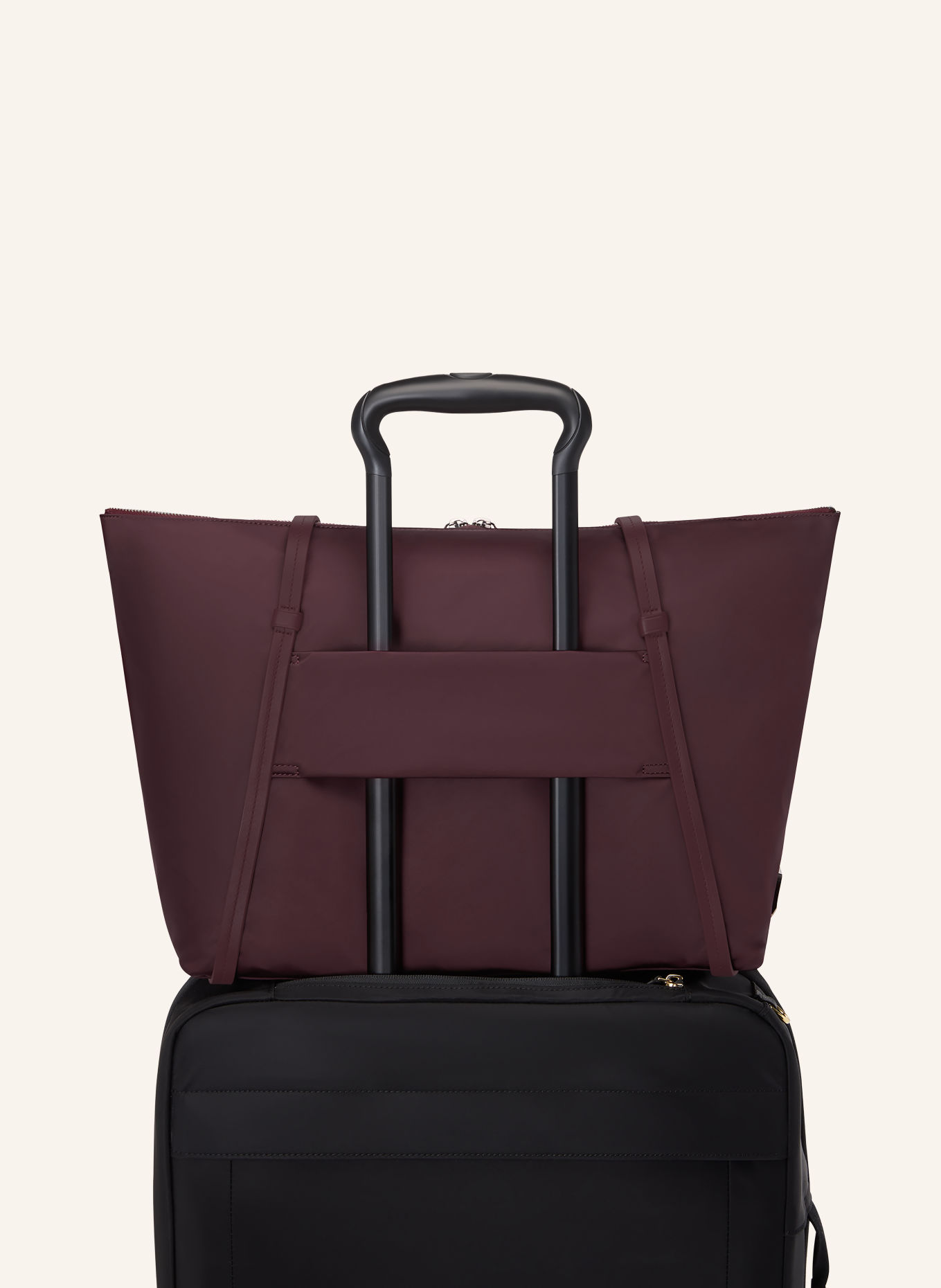 TUMI VOYAGEUR Shoppers Q: DARK RED / SILVER