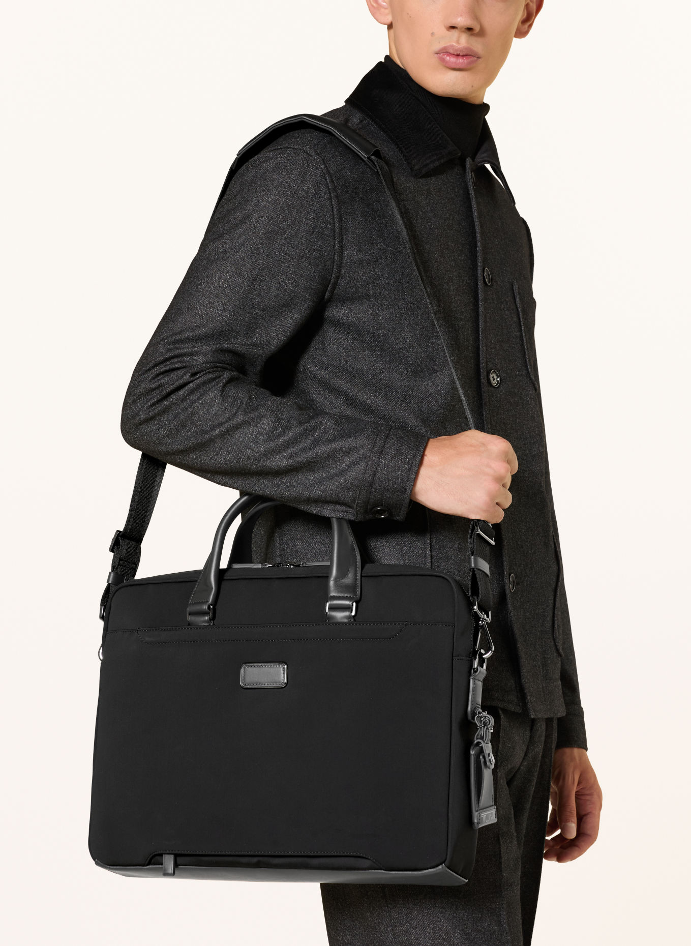 TUMI Geantă pentru laptop HARRISON AVONDALE: NEGRU
