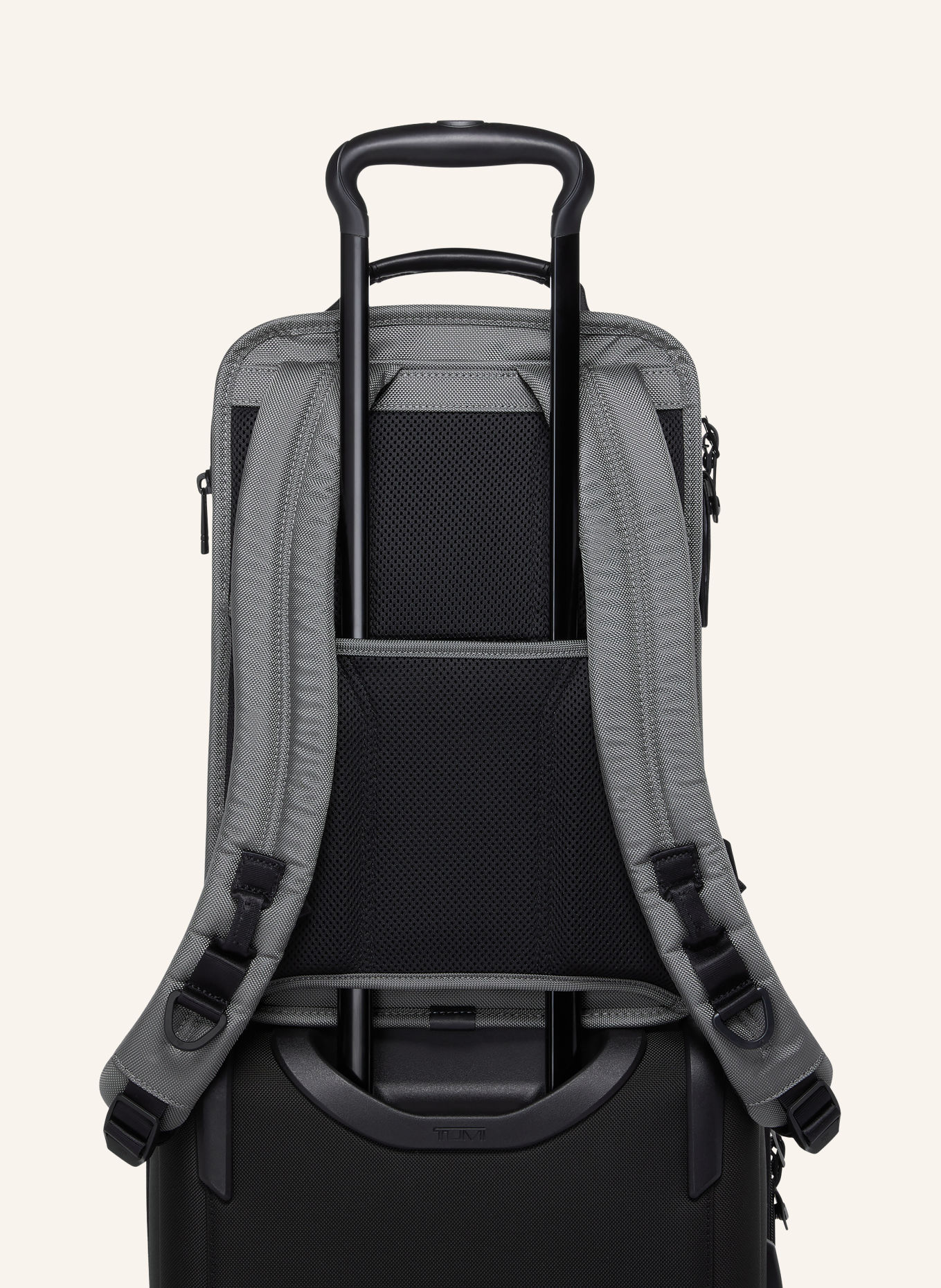 TUMI ALPHA Rucksack MEDIUM mit Laptop-Fach: GRAU / SCHWARZ