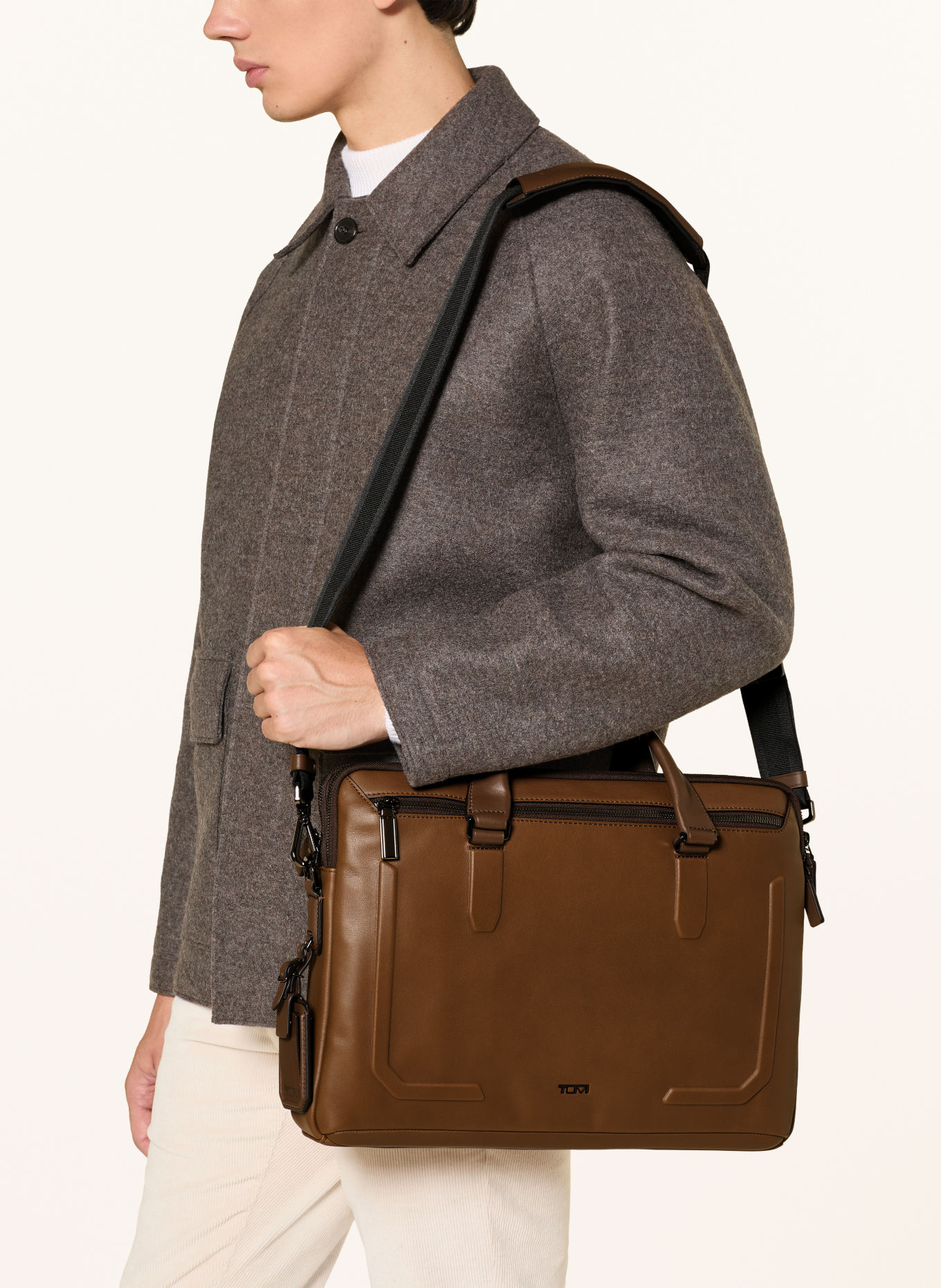 TUMI HARRISON Sac pour ordinateur portable SYCAMORE: COGNAC