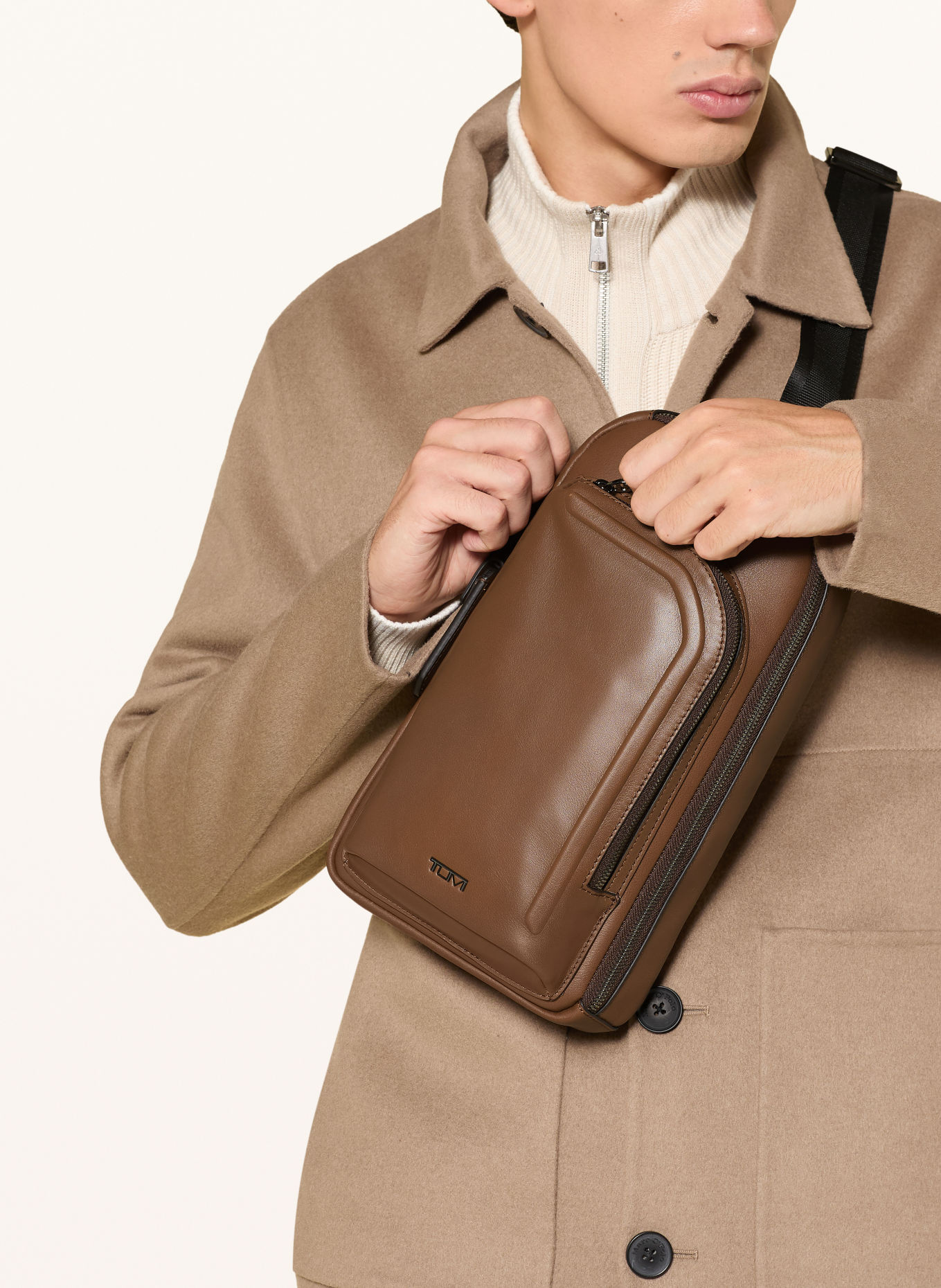 TUMI HARRISON GREGORY SLING Crossbody Bag: COGNAC