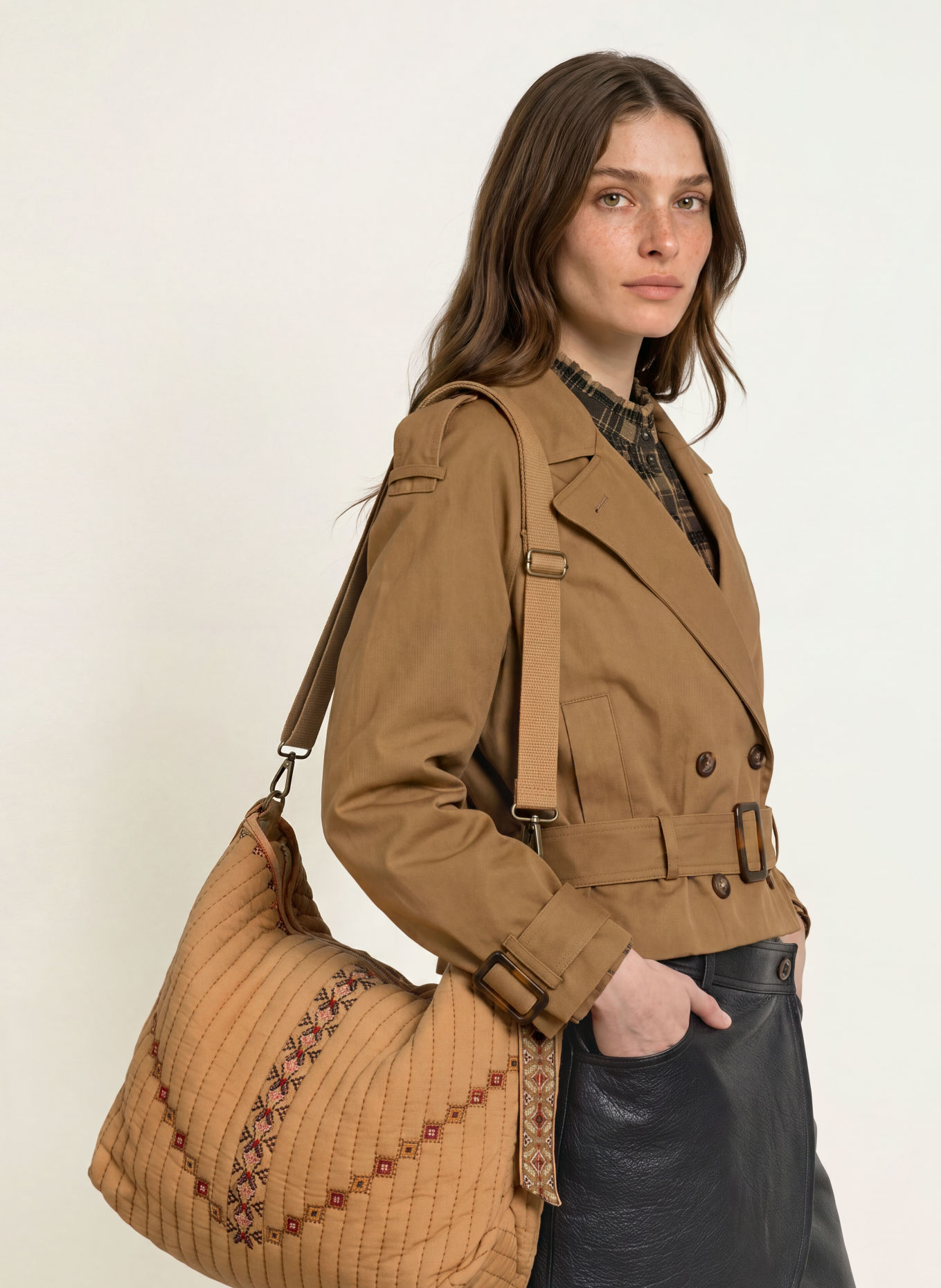 ba&sh Shopper LENNY: BEIGE / MÖRKRÖD / OLIVGRÖN