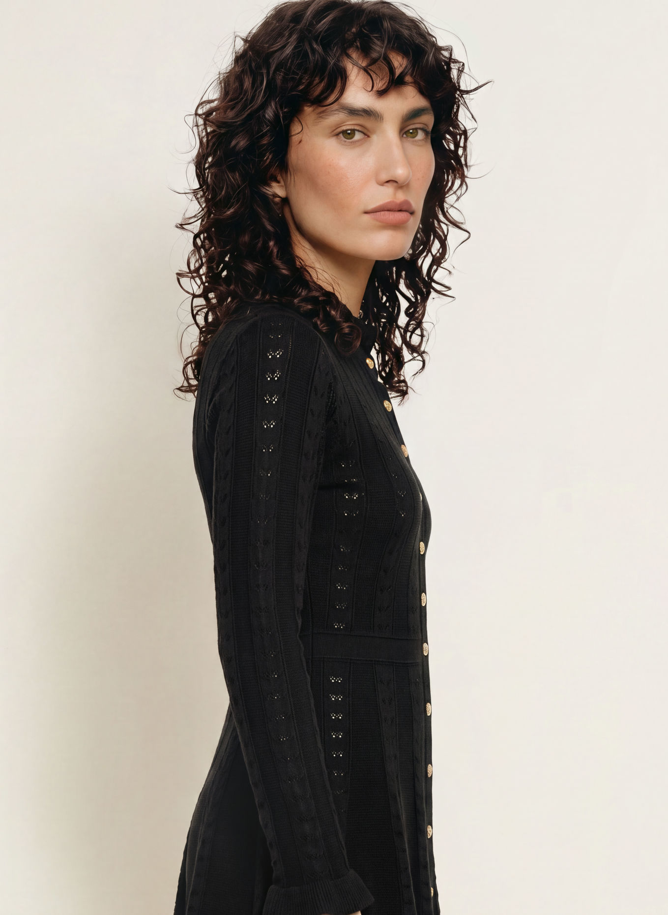 maje Strickkleid mit Rüschen: SCHWARZ