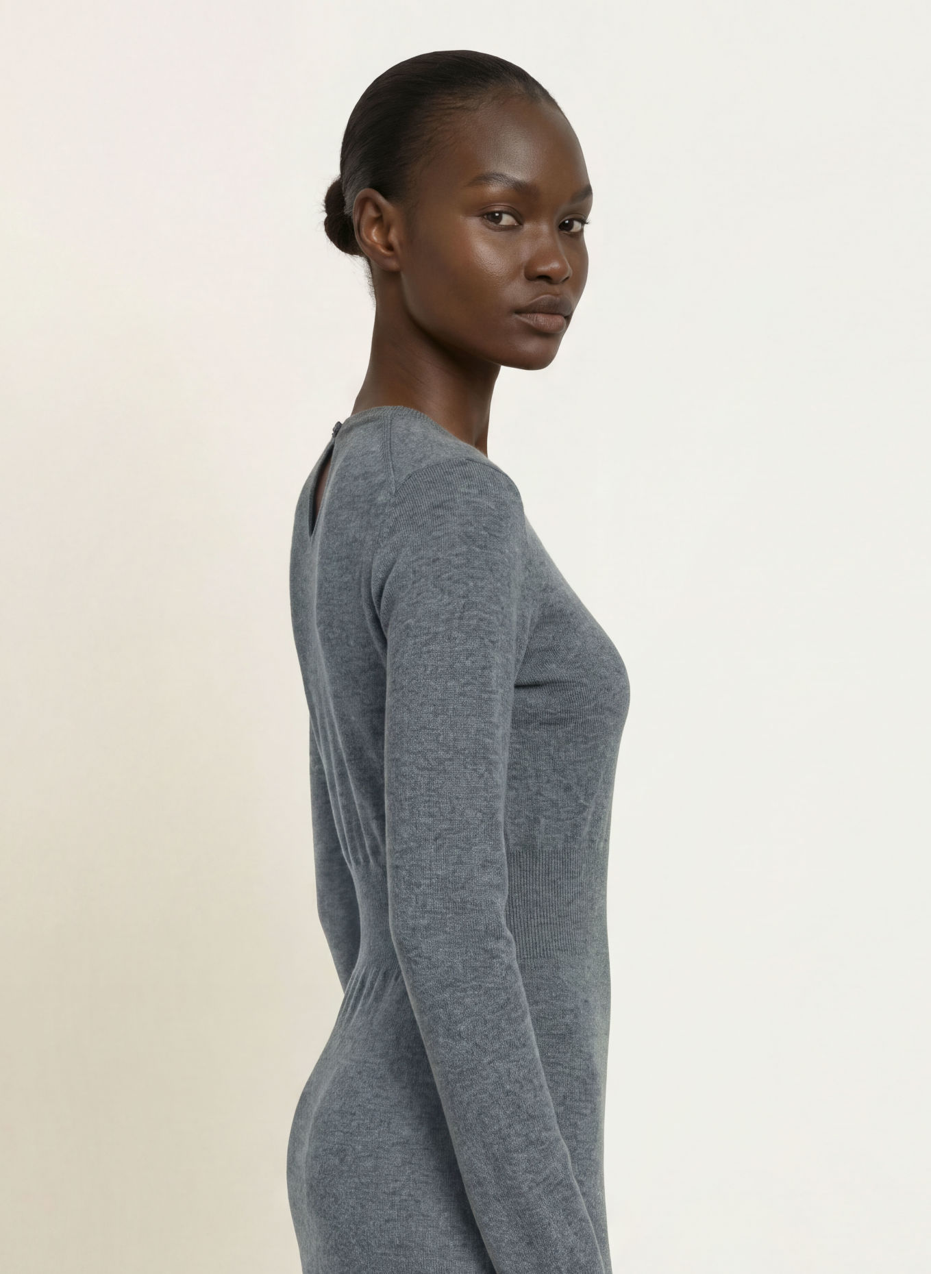 maje Strickkleid mit Spitze: GRAU