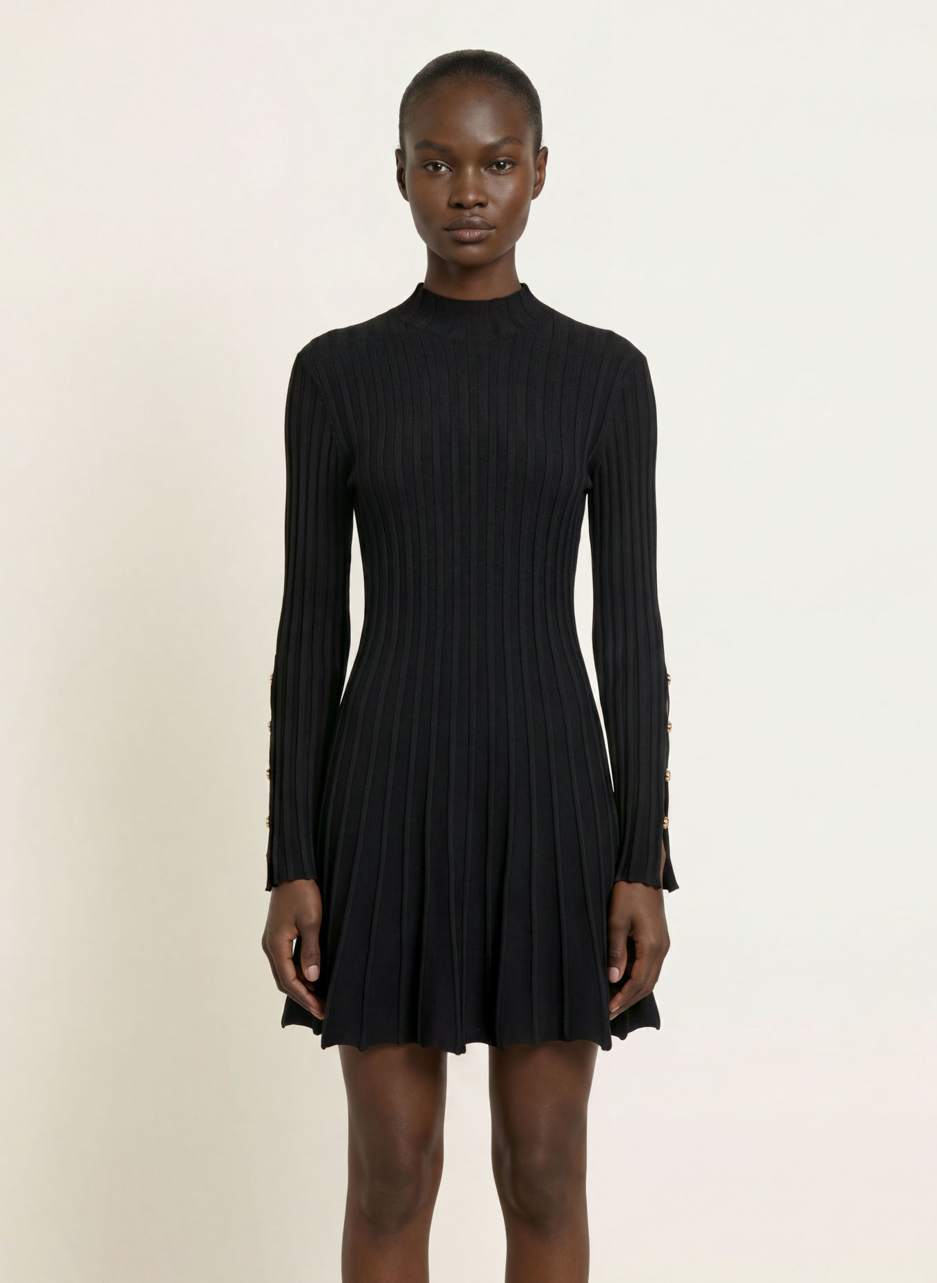 maje Strickkleid mit Cut-outs: SCHWARZ