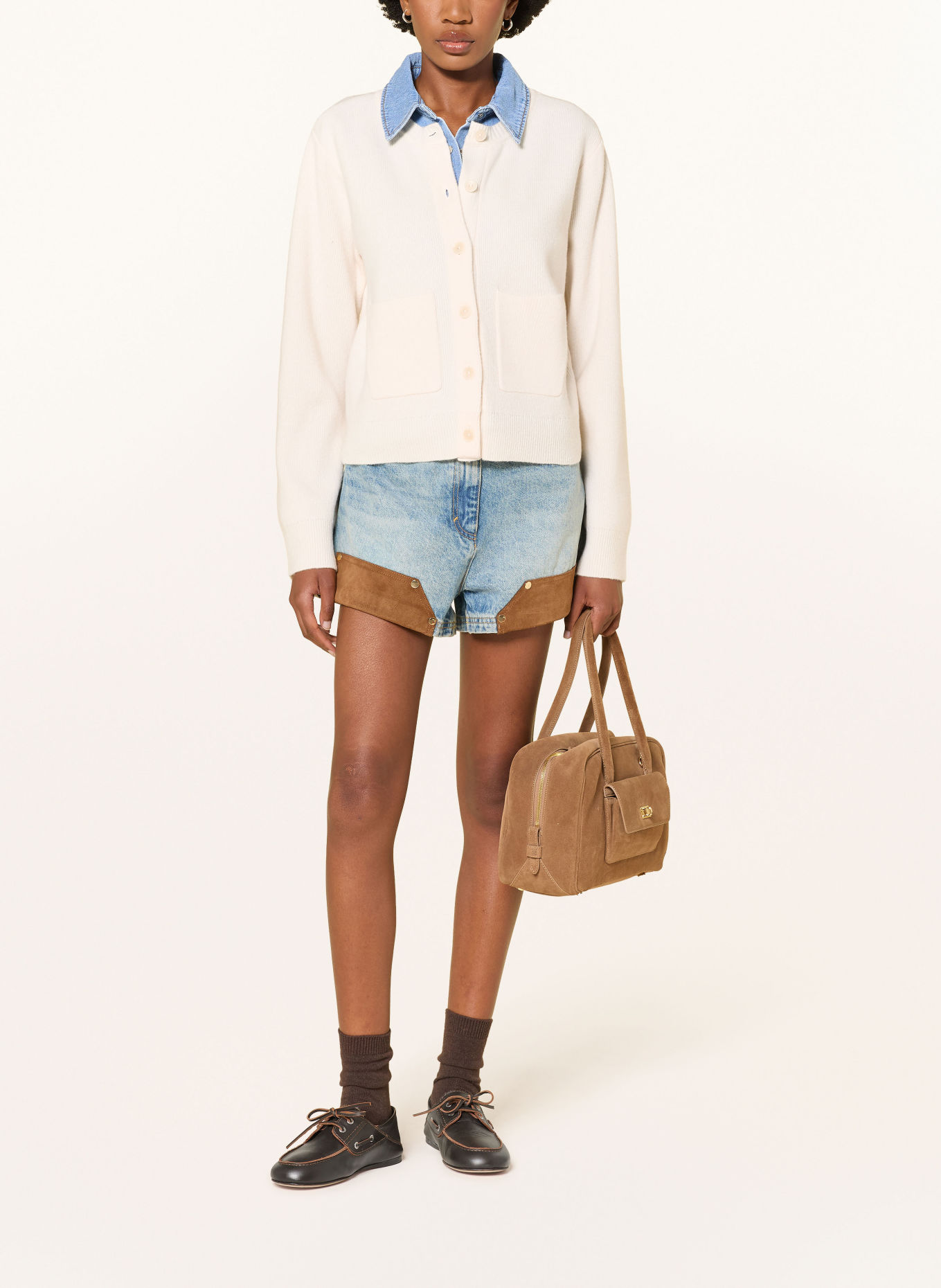 SANDRO Strickjacke im Materialmix: CREME / HELLBLAU