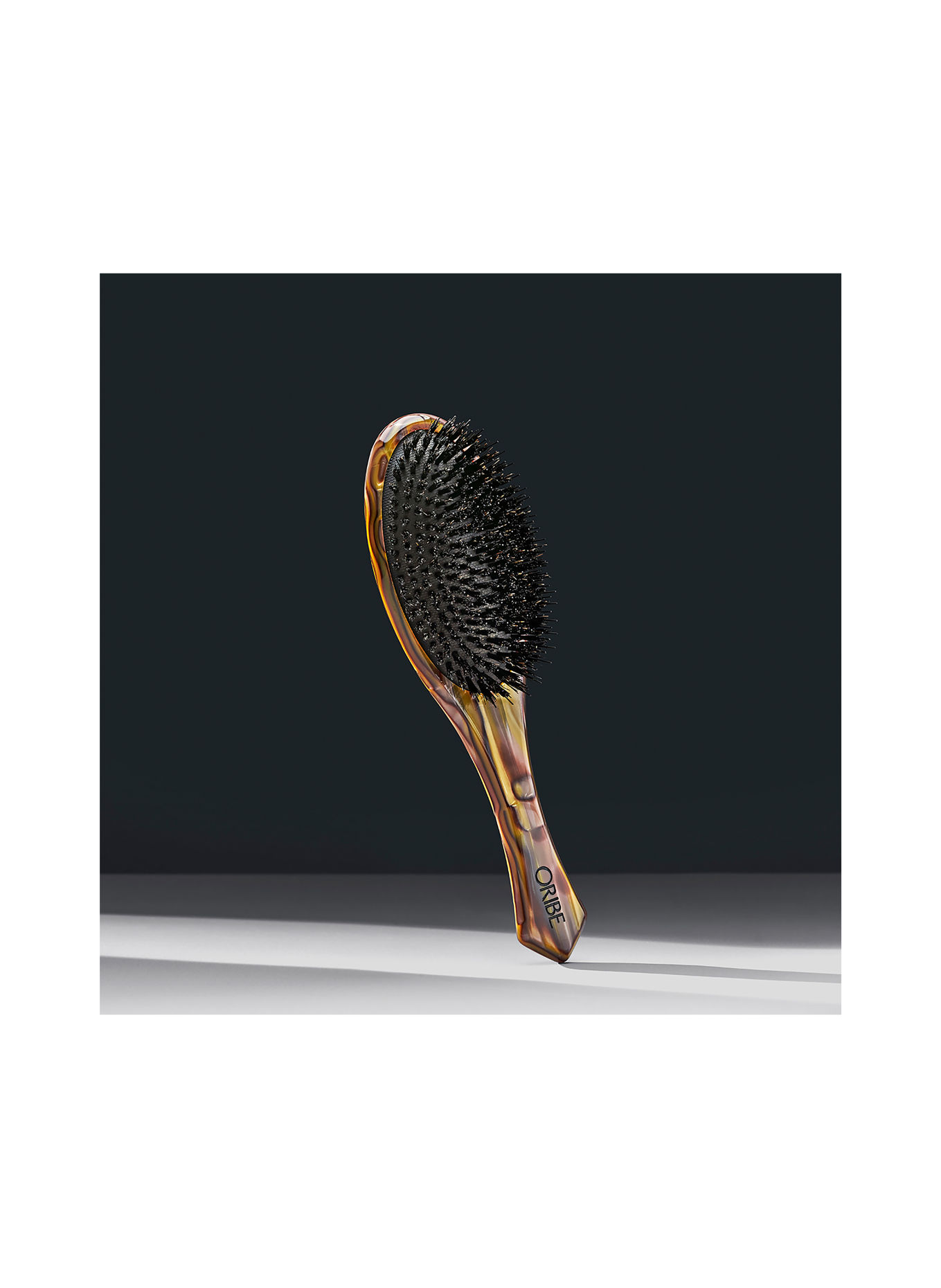 Oribe FLAT BRUSH BOAR & NYLON BRISTLES