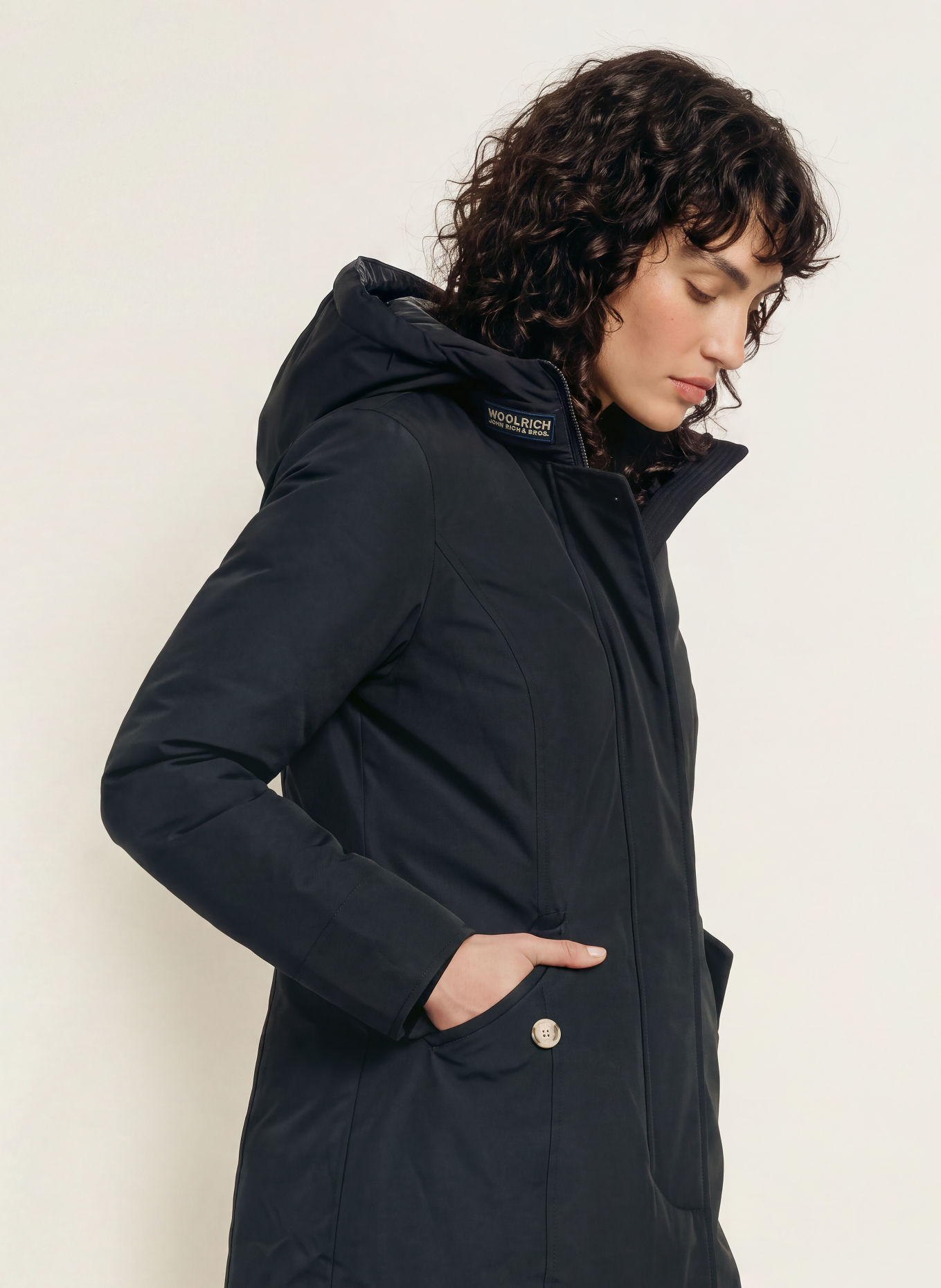 WOOLRICH Donsparka ARTIC: DONKERBLAUW
