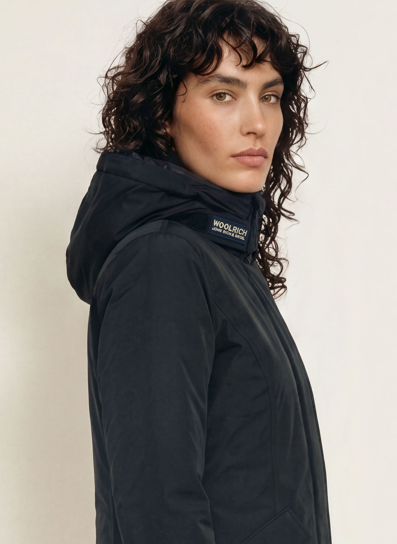 WOOLRICH Donsparka ARTIC: DONKERBLAUW