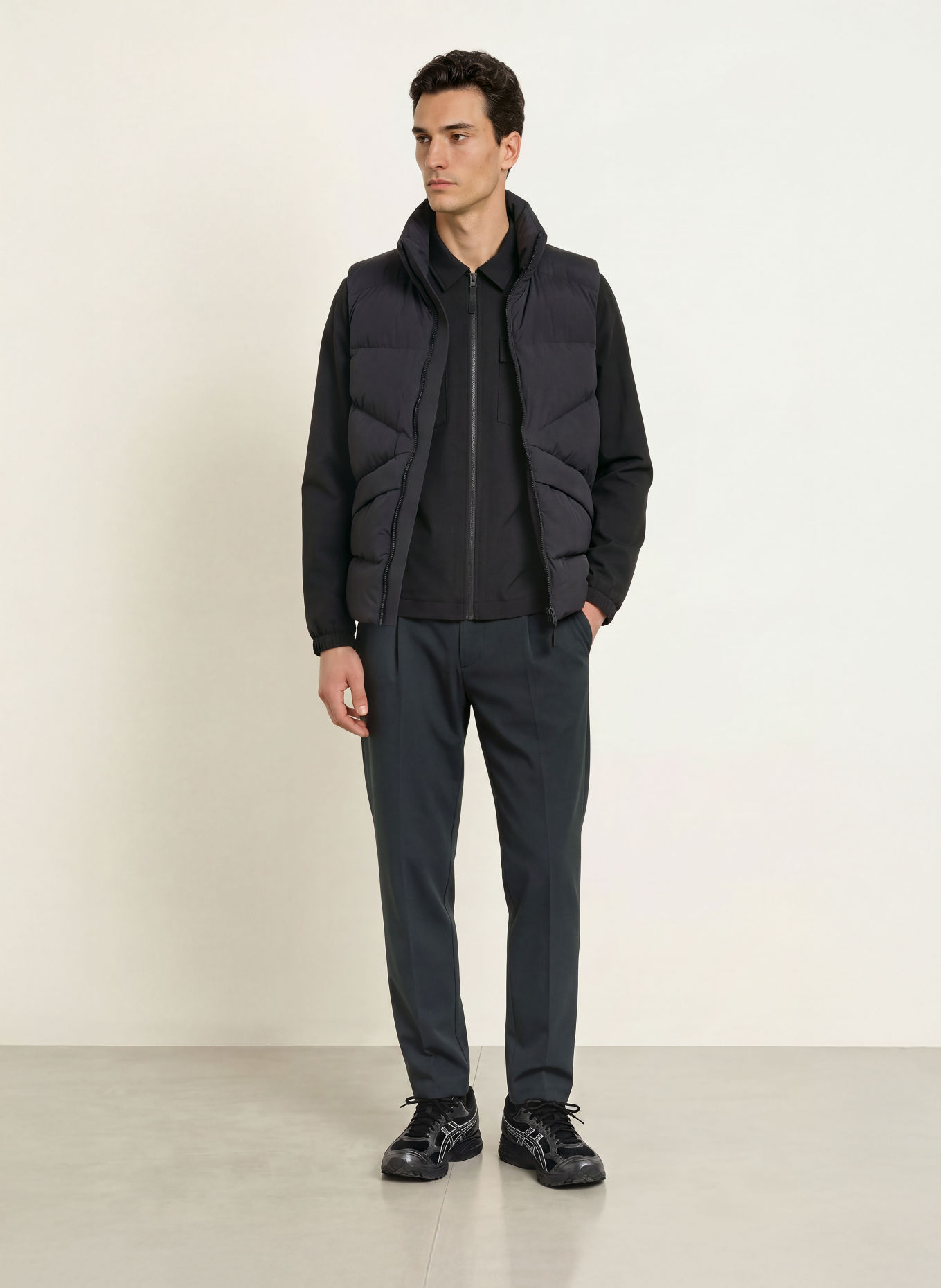 ALPHATAURI PANNS Slim Fit Trousers: BLACK
