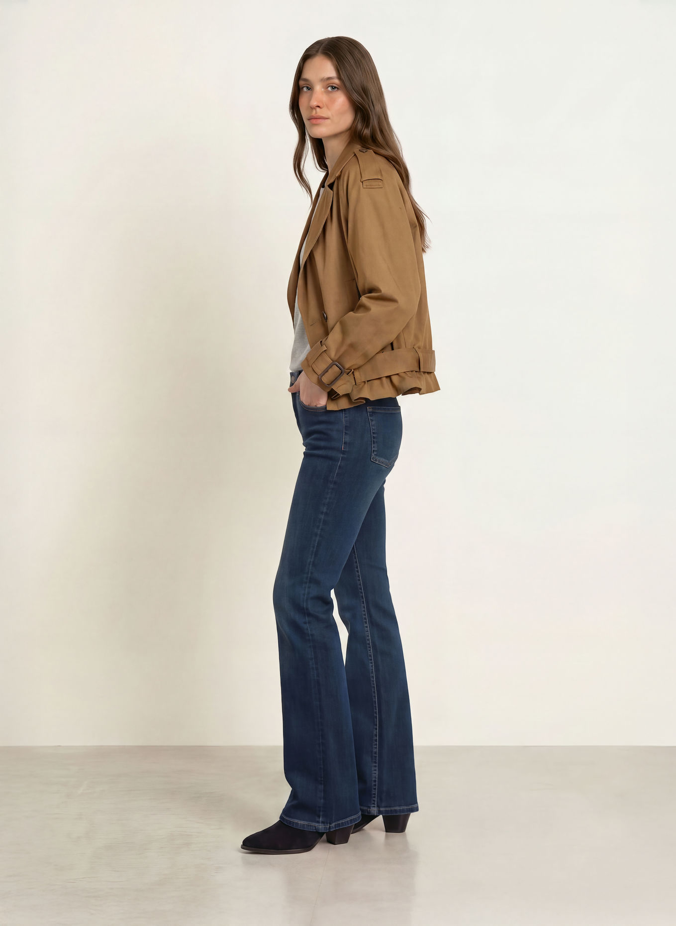 ba&sh Bootcut Jeans AOMMIE: BLUE RAW