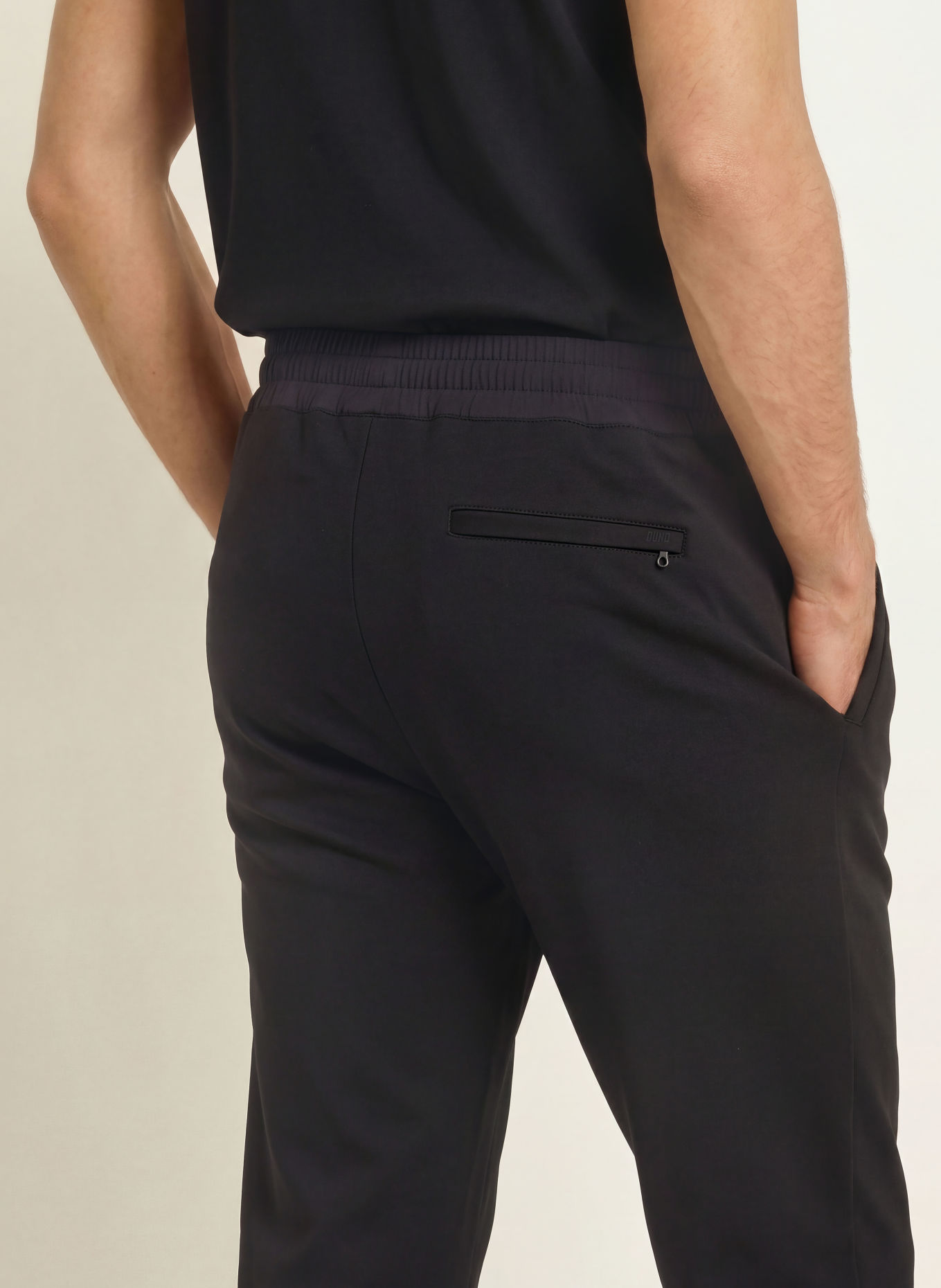 DUNO Kalhoty z teplákoviny MOSO BARDI ve stylu joggingových kalhot, střih Slim Fit: ČERNÁ
