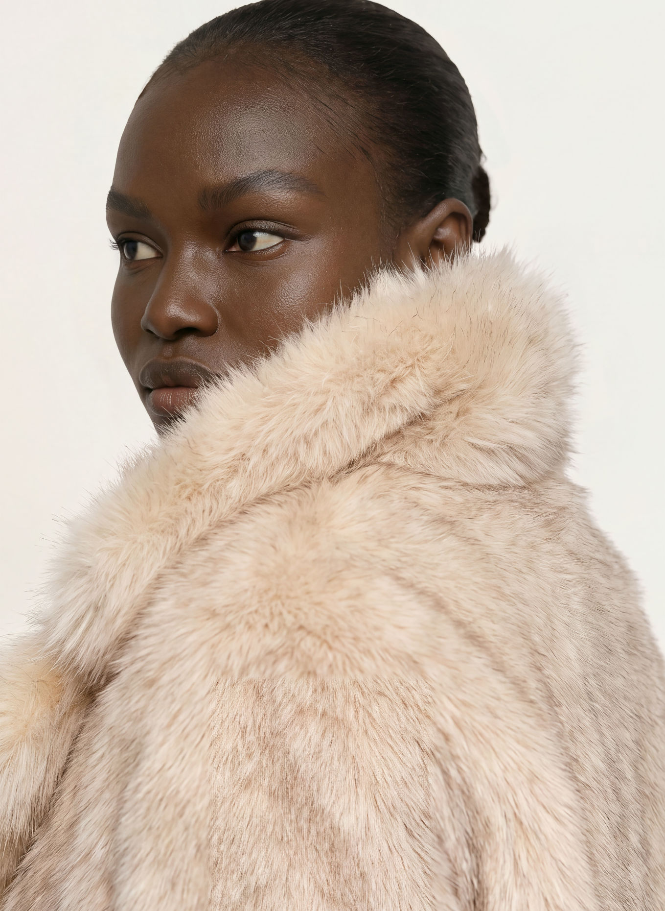 maje Kunstfell-Jacke: BEIGE