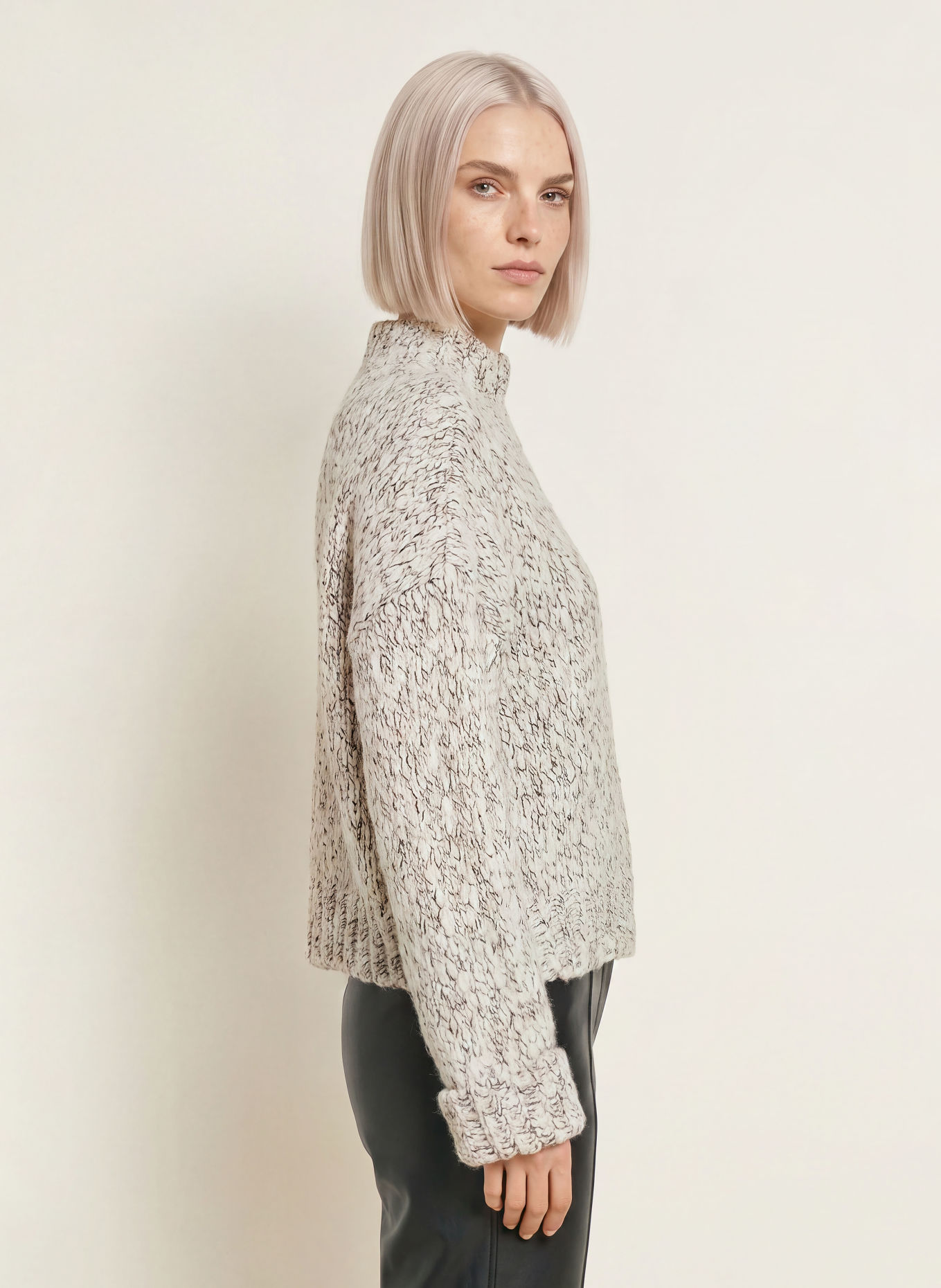 OPUS Pullover PELLO: ECRU / SCHWARZ