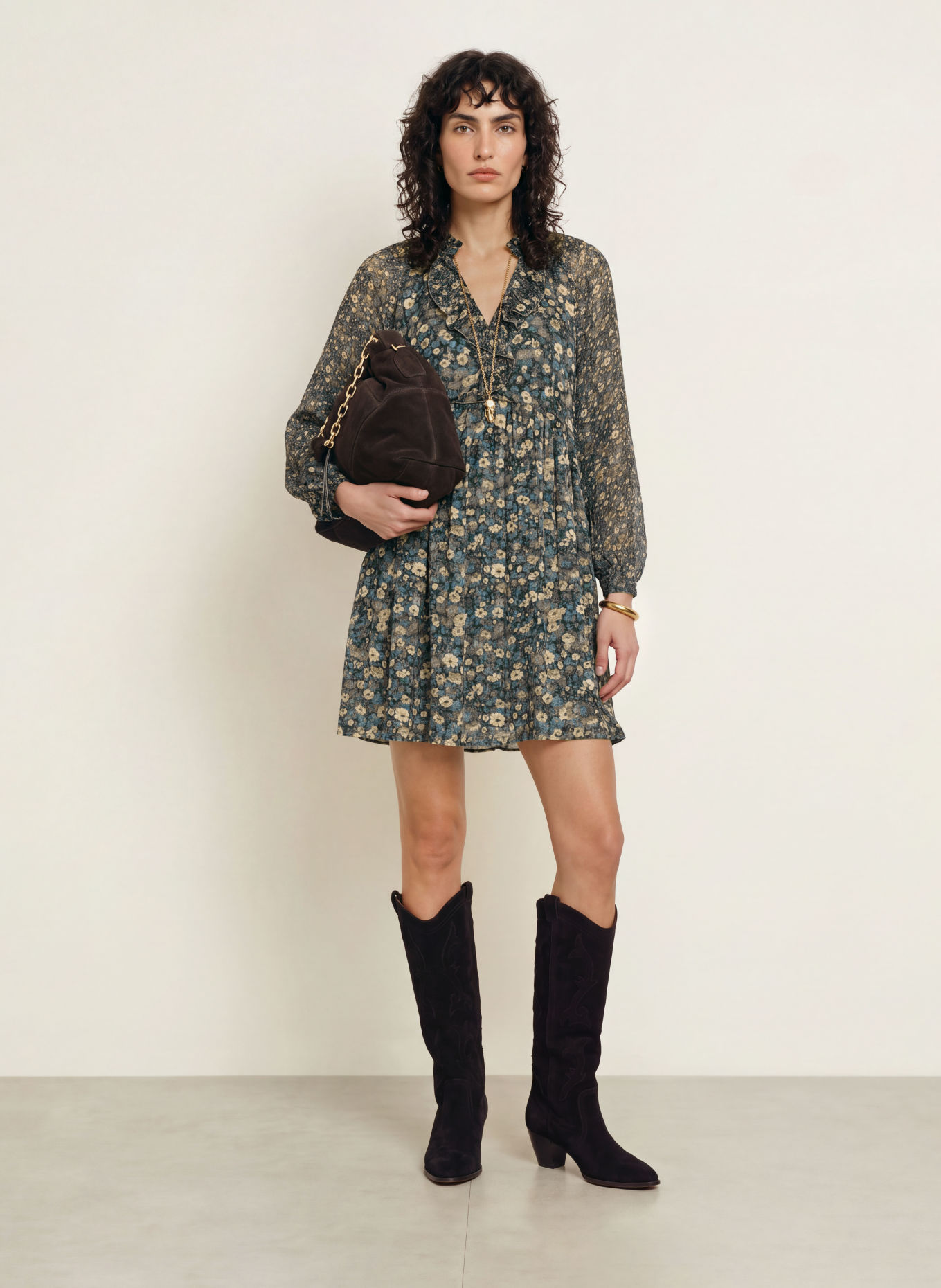 ba&sh Kleid KIMIA mit Volants: KHAKI / BEIGE / PETROL