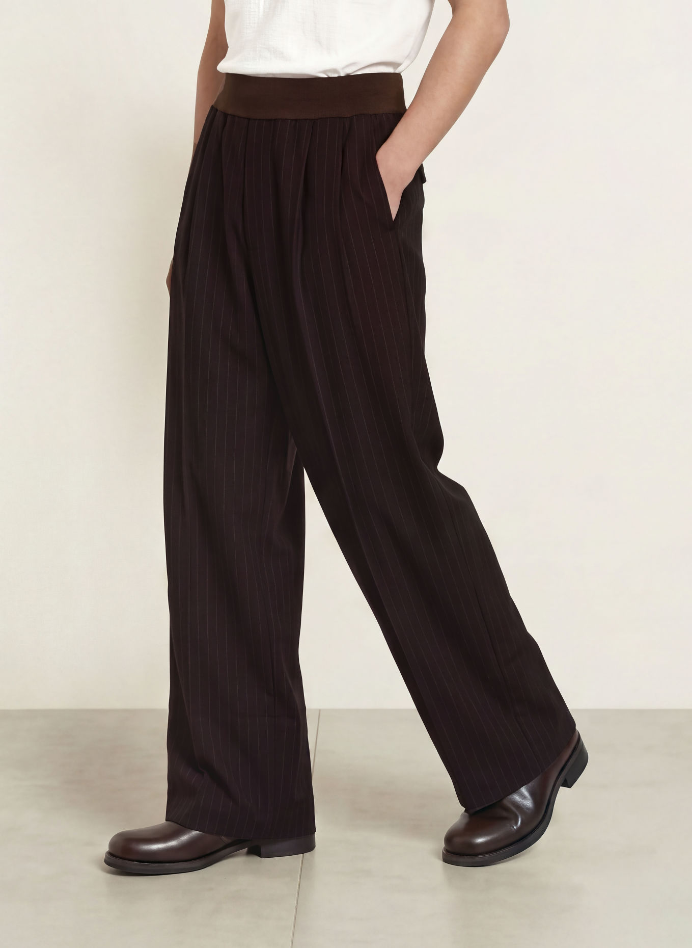 WRSTBHVR Pantaloni THALE în stil jogging: MARO ÎNCHIS / ROȘU